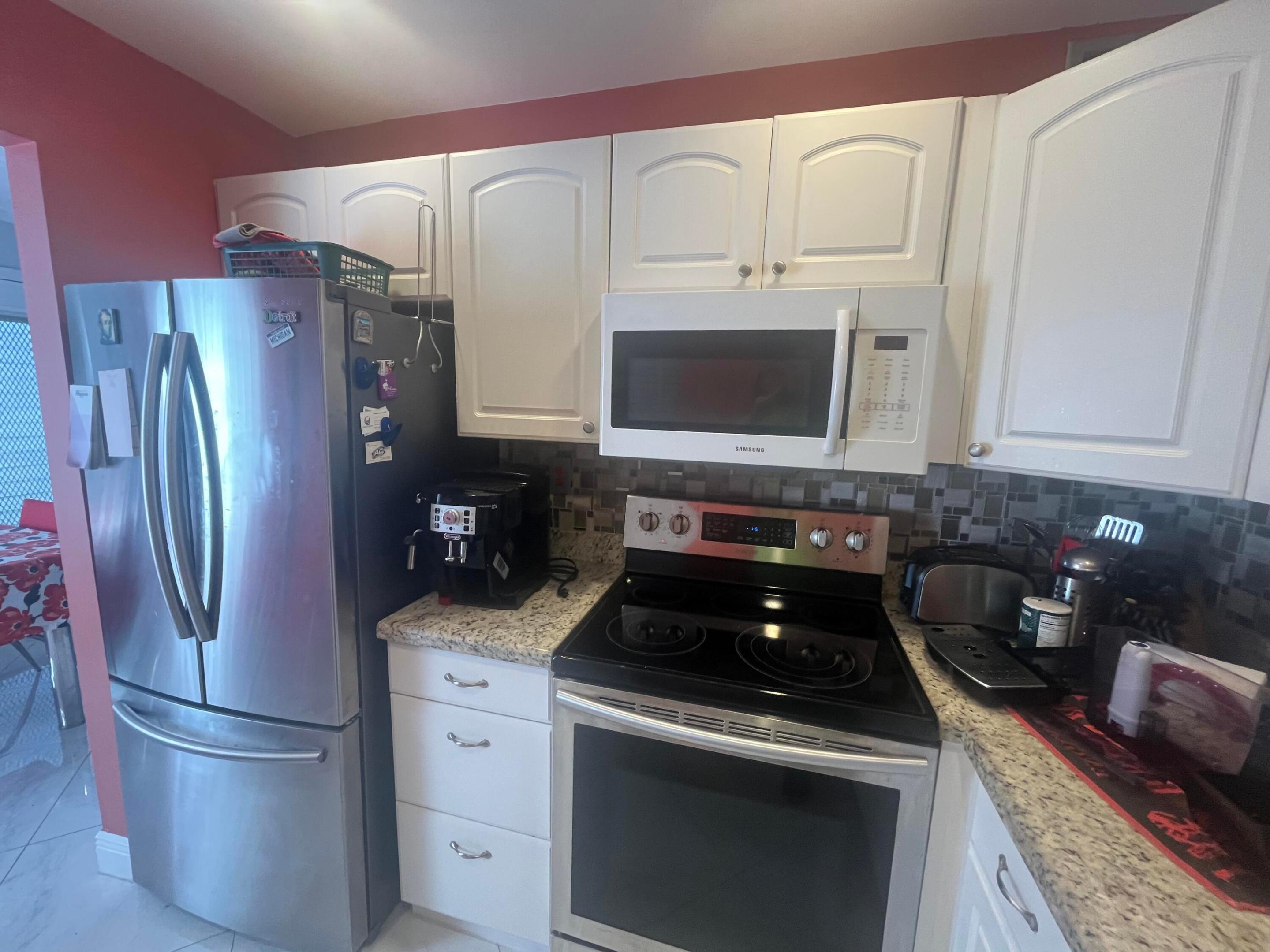 KINGS POINT - Residential