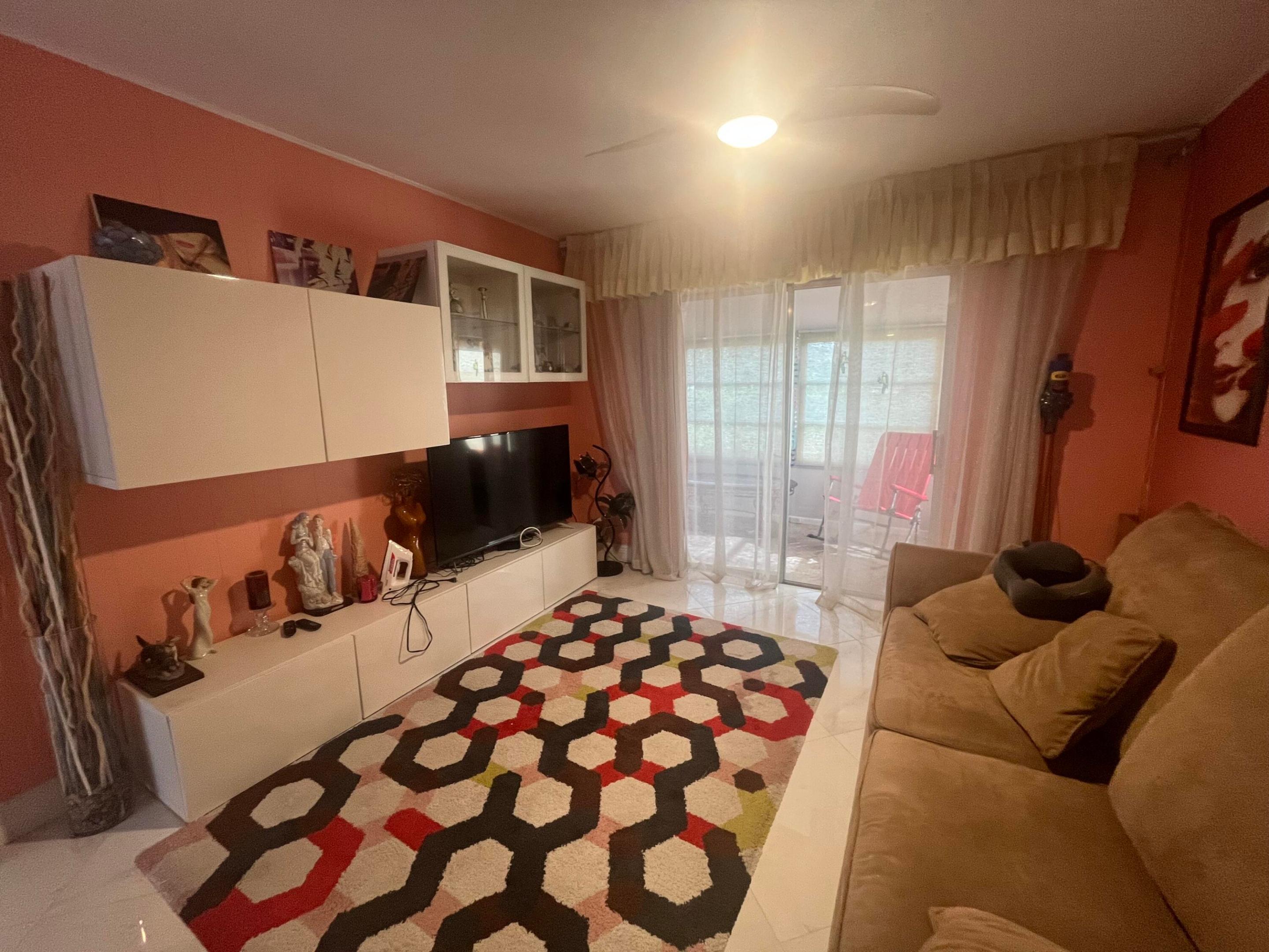 KINGS POINT - Residential