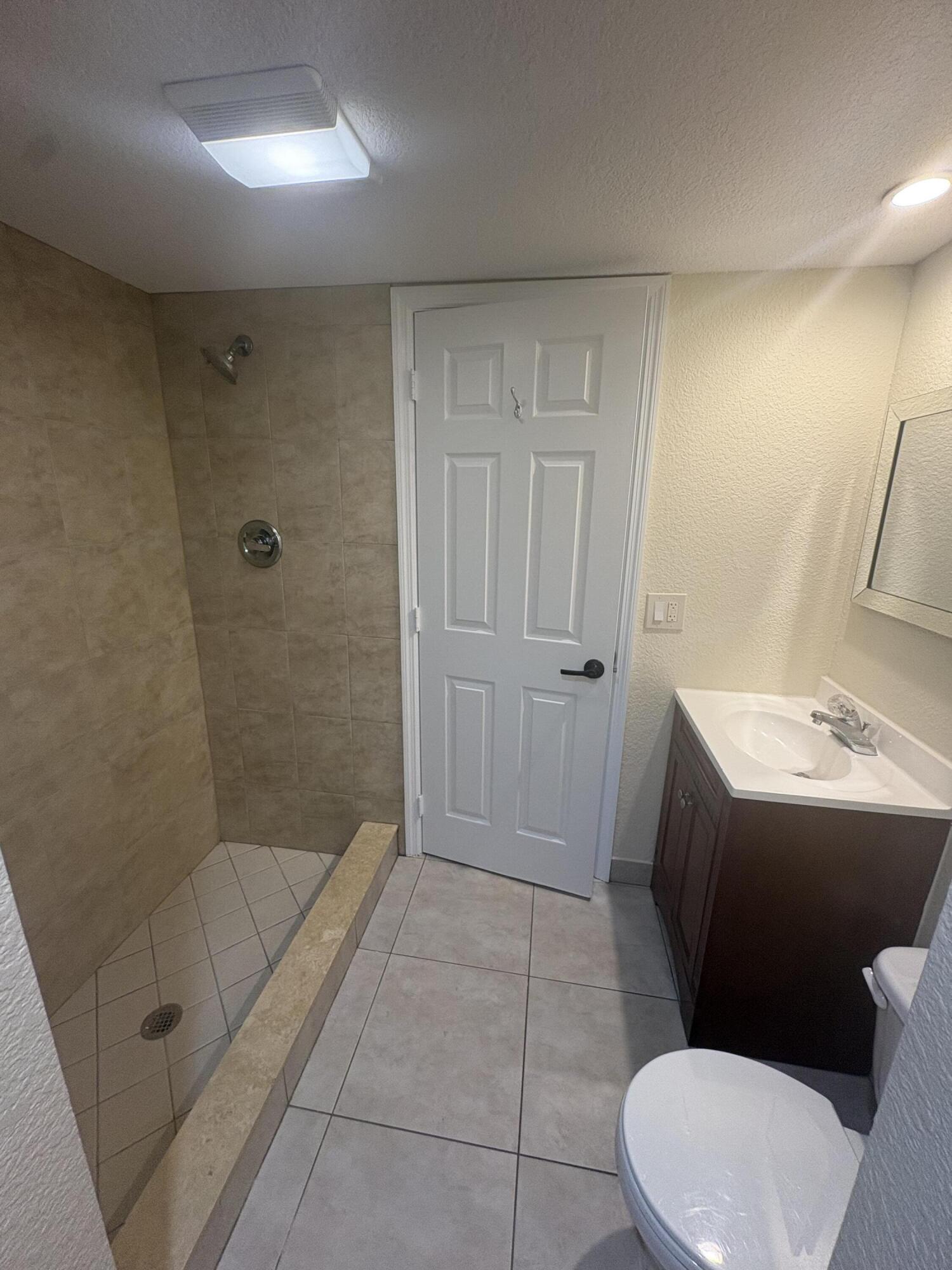 Lakewood of Palm Springs - Residential
