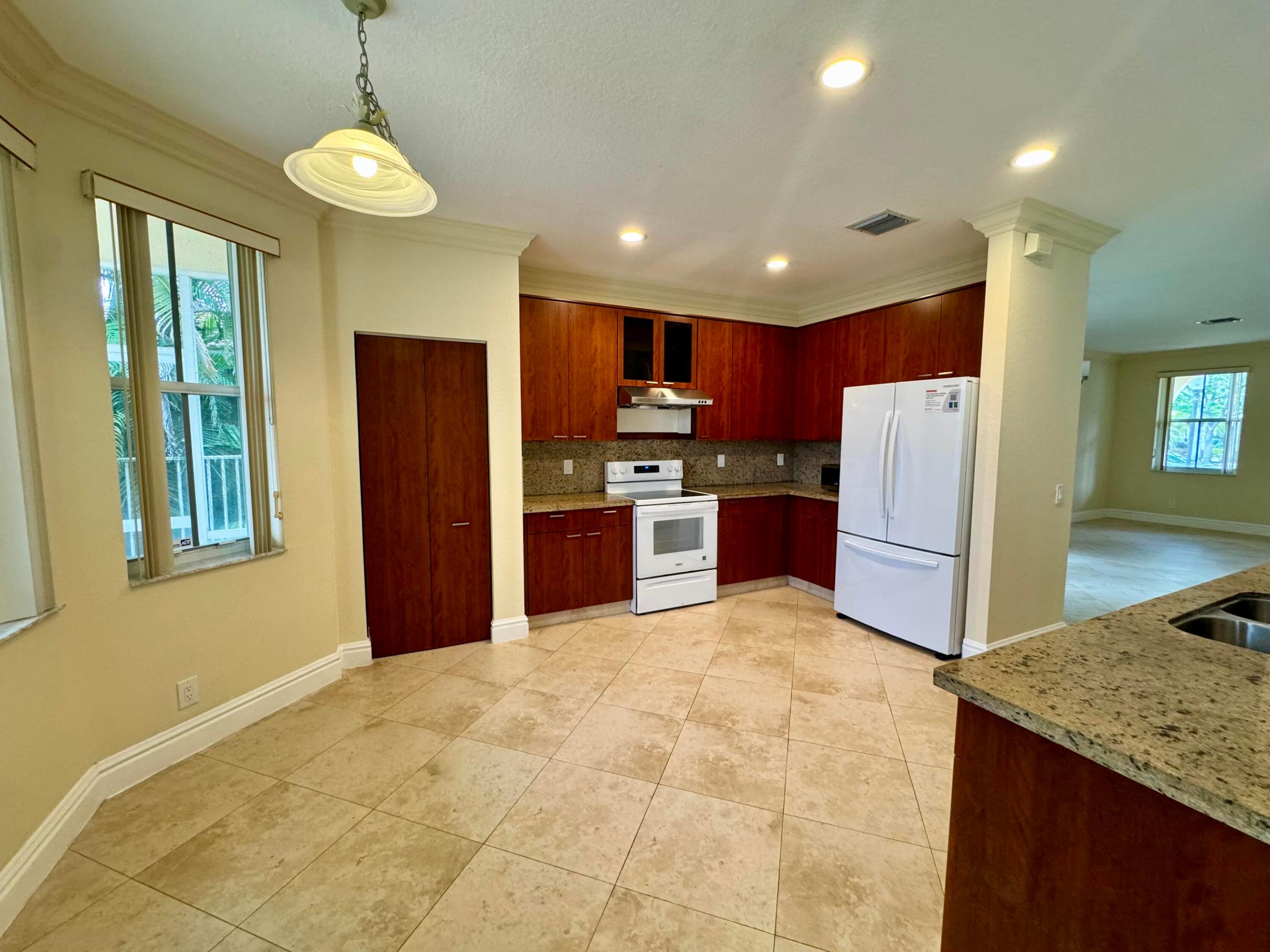 SECTOR 2-PARCELS 17 18 19 & 20 - Residential Lease