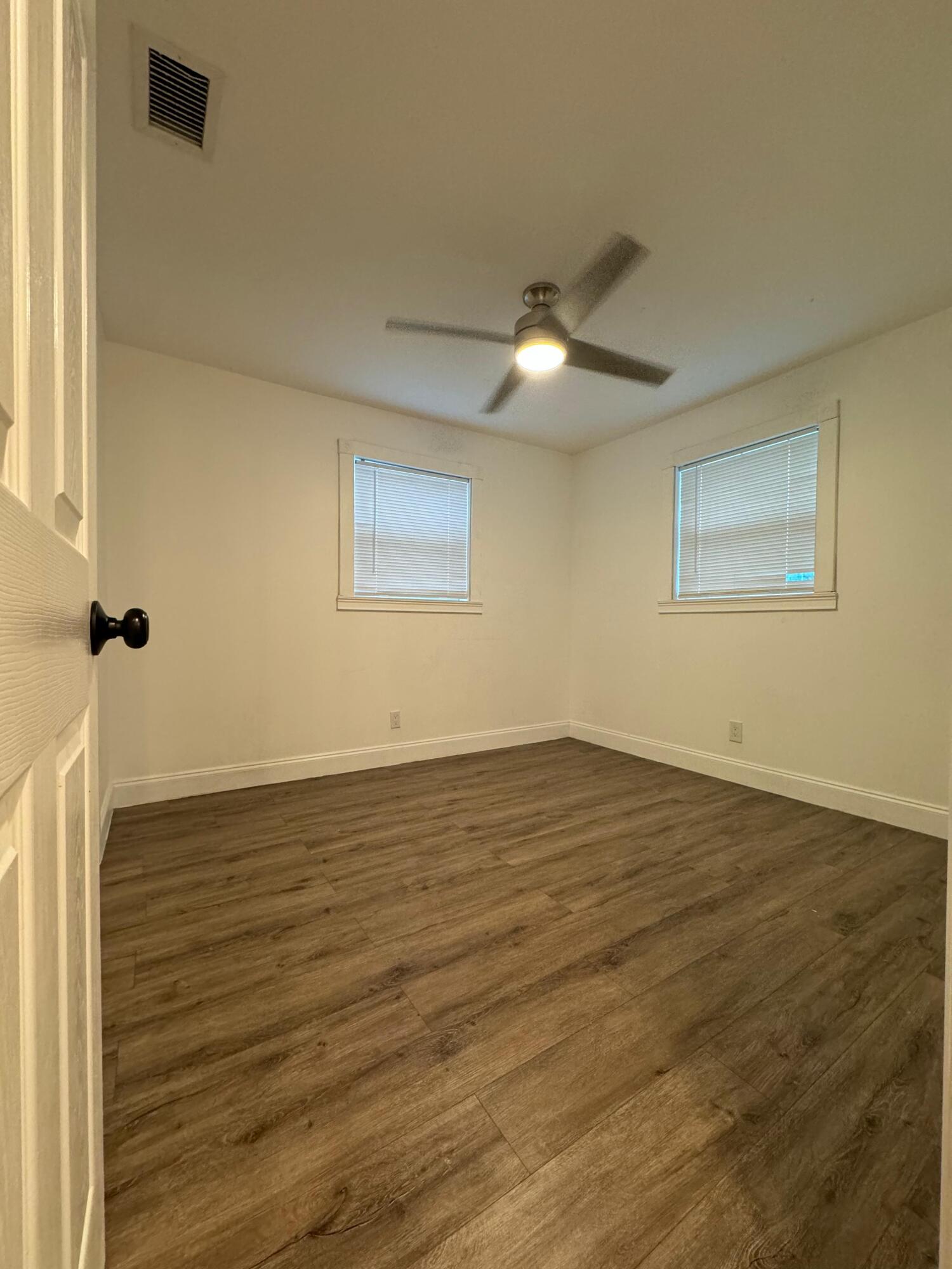 SUMMERTIME ISLES SECOND ADD - Residential Lease
