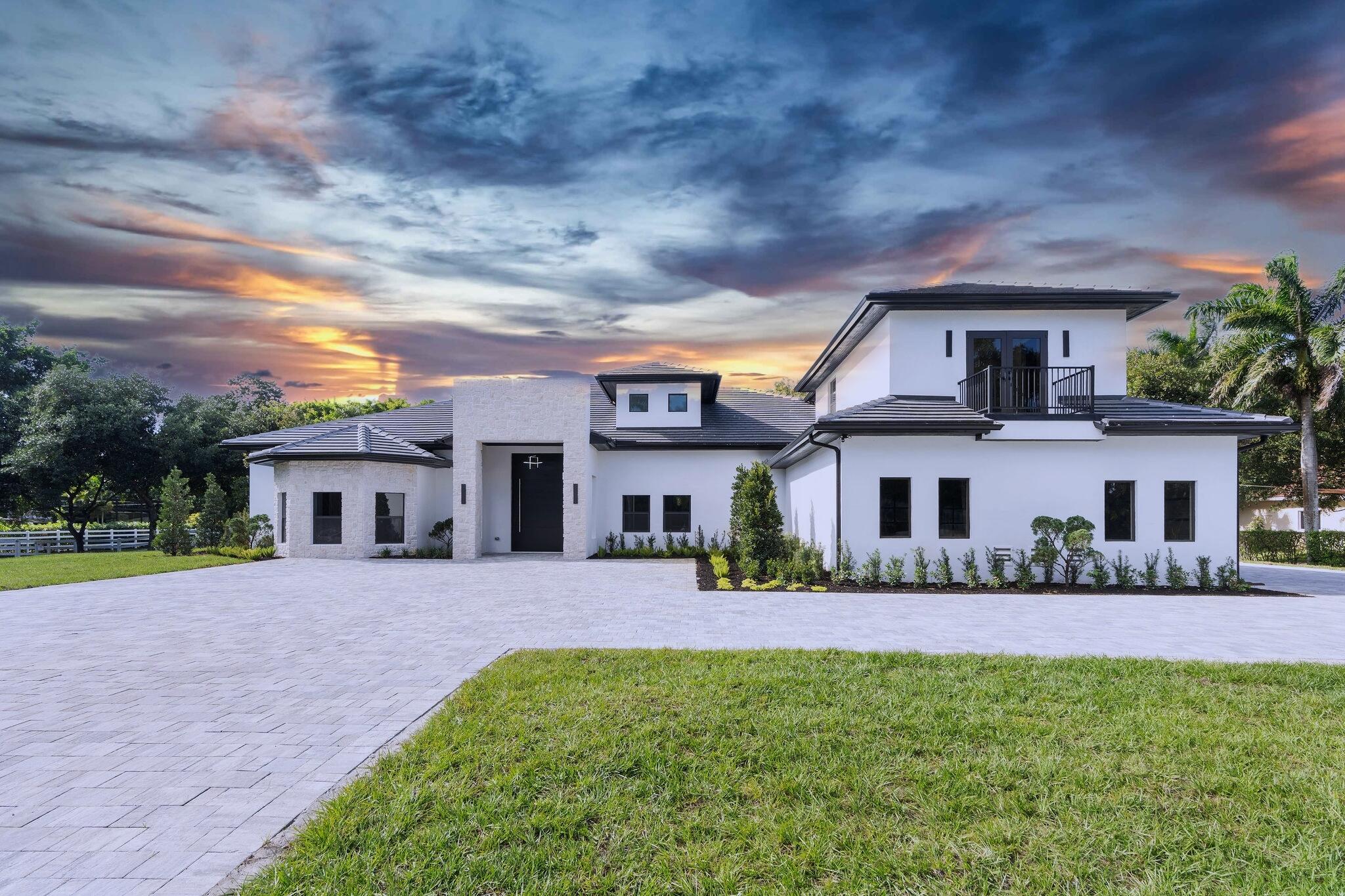 SUNSHINE RANCHES - Residential