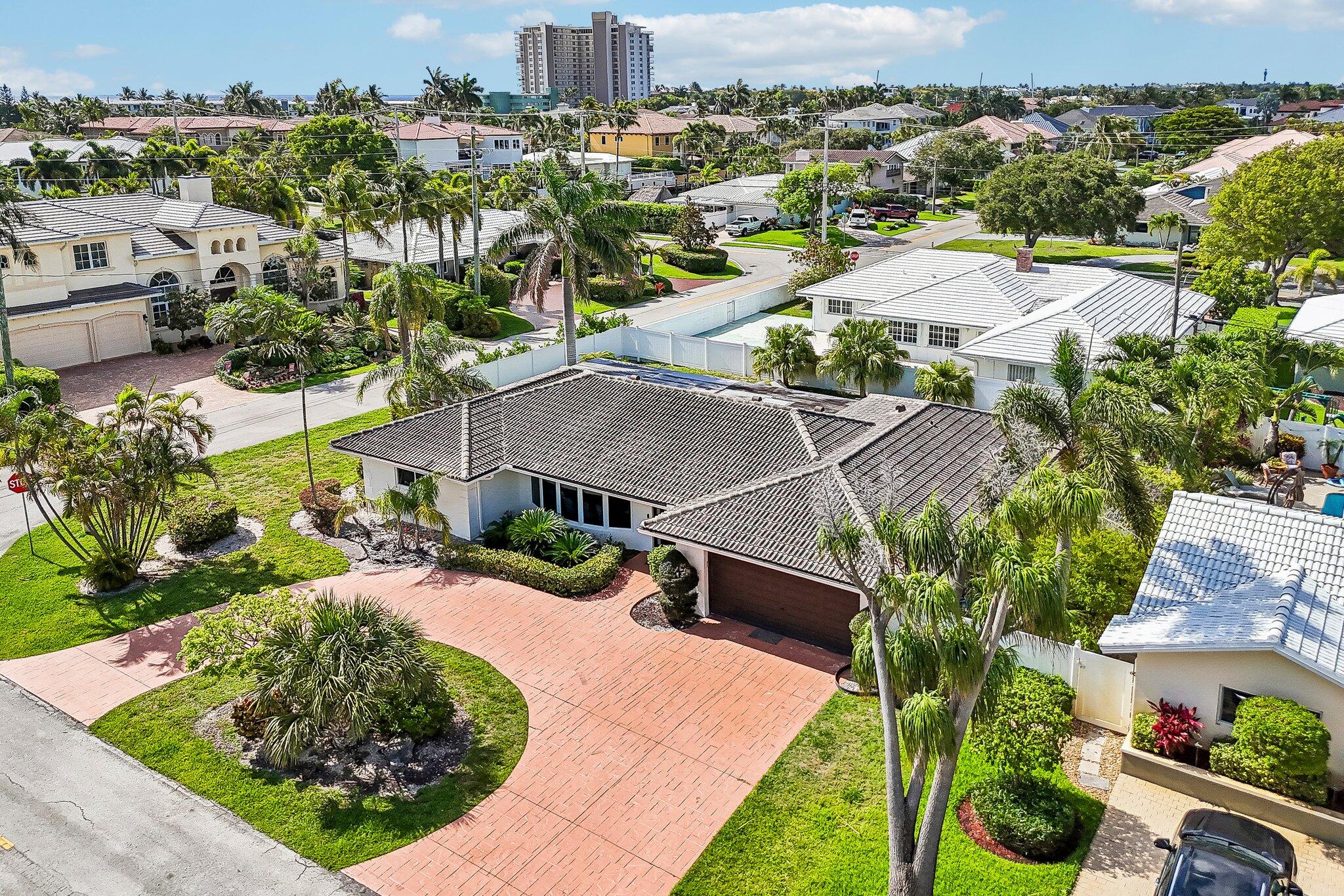 VENETIAN ISLES 2ND SEC - Residential
