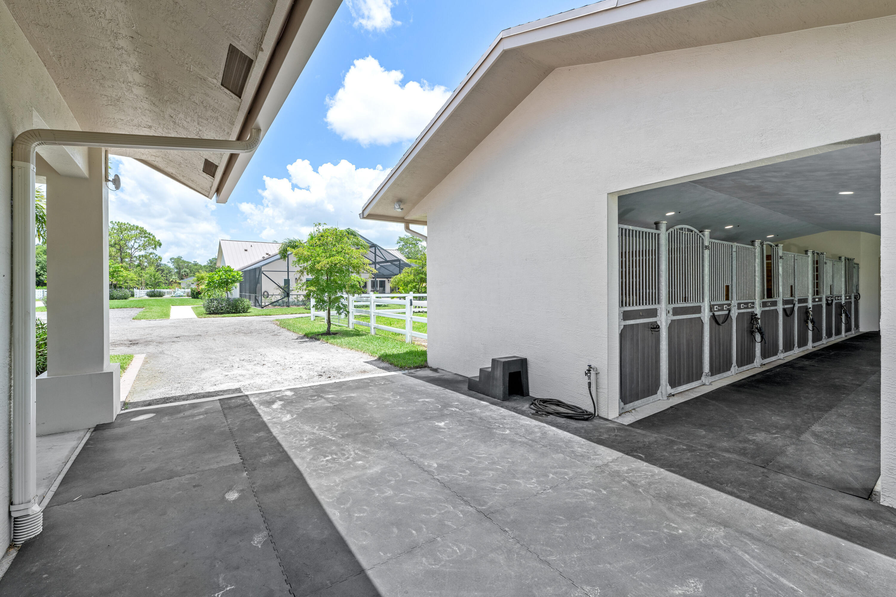 FOX TRAIL - Residential