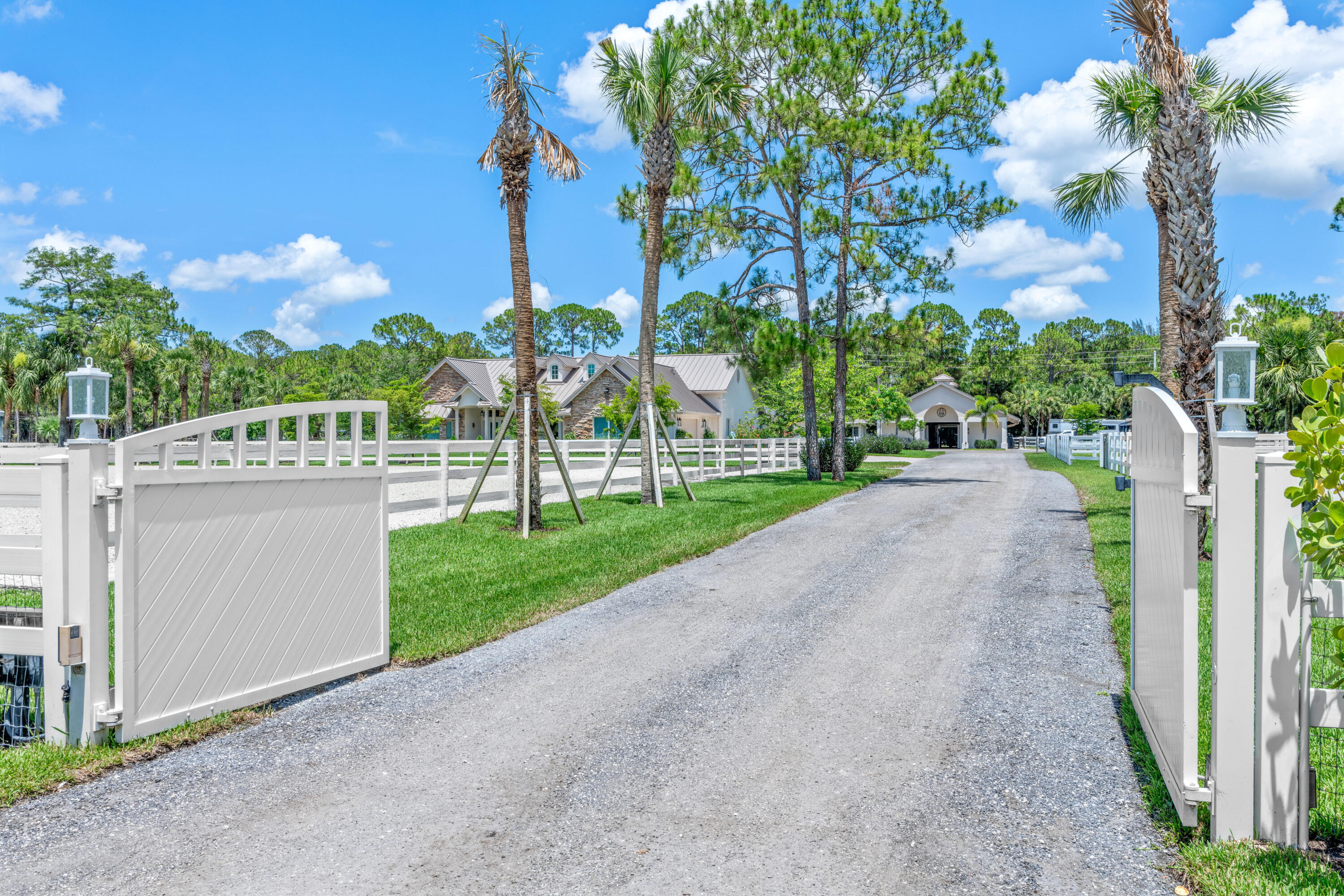 FOX TRAIL - Residential