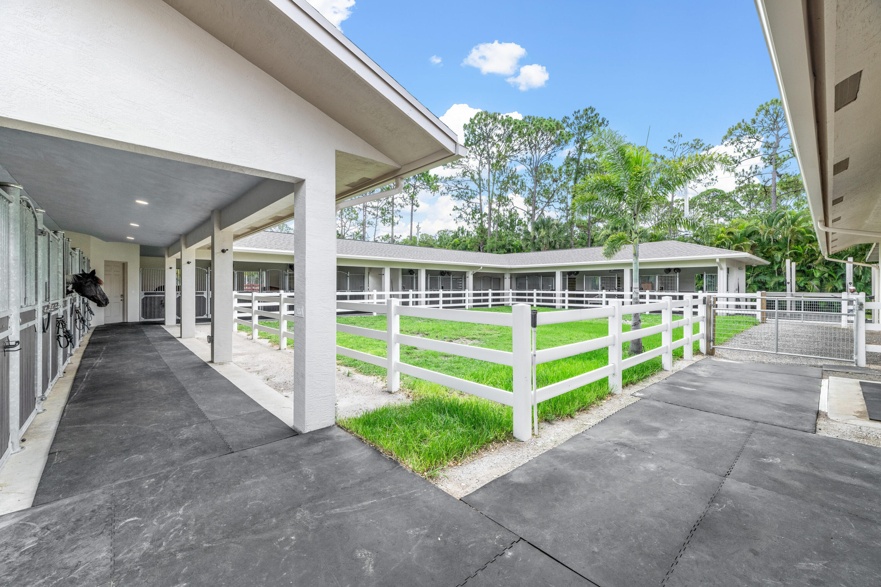 FOX TRAIL - Residential