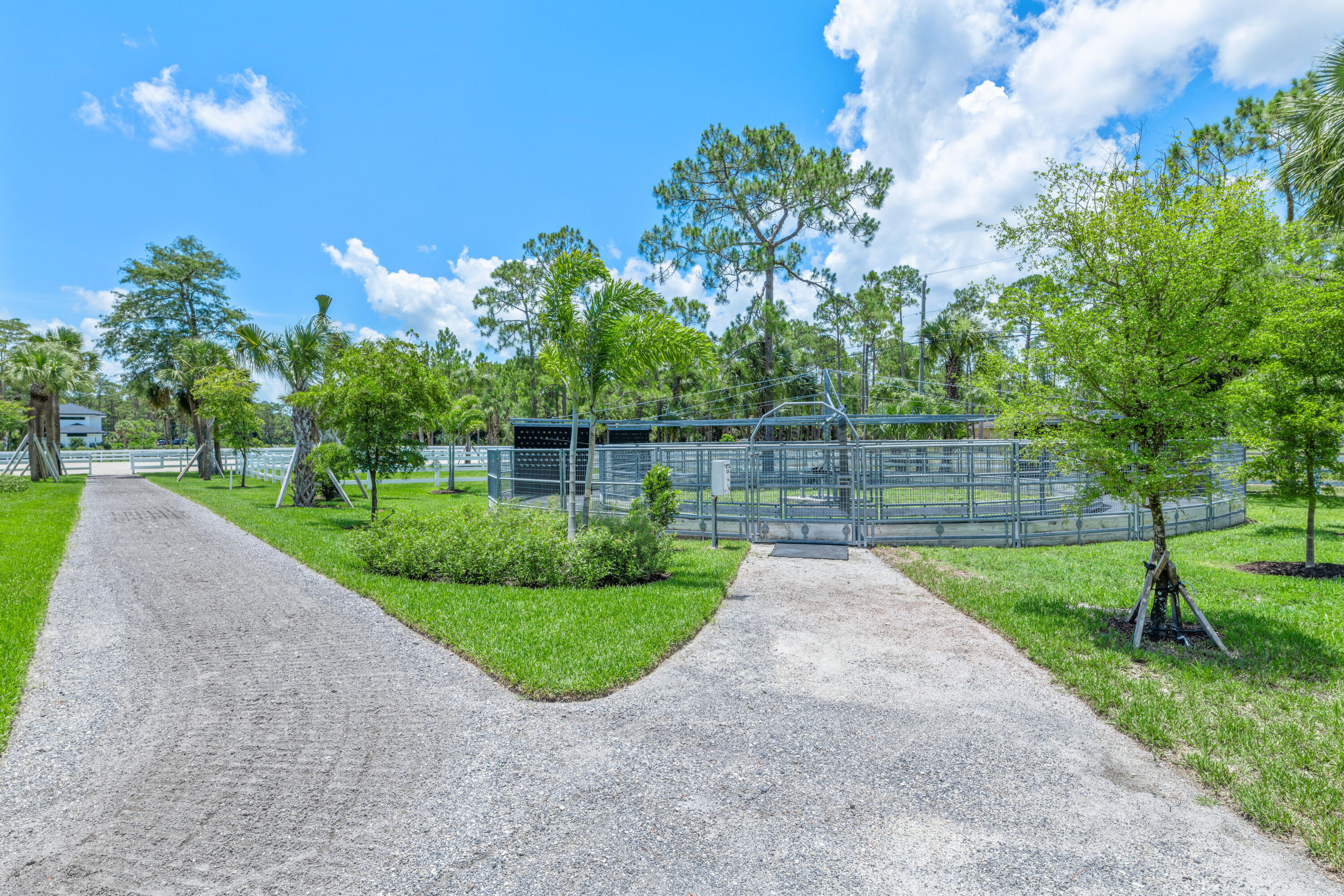 FOX TRAIL - Residential