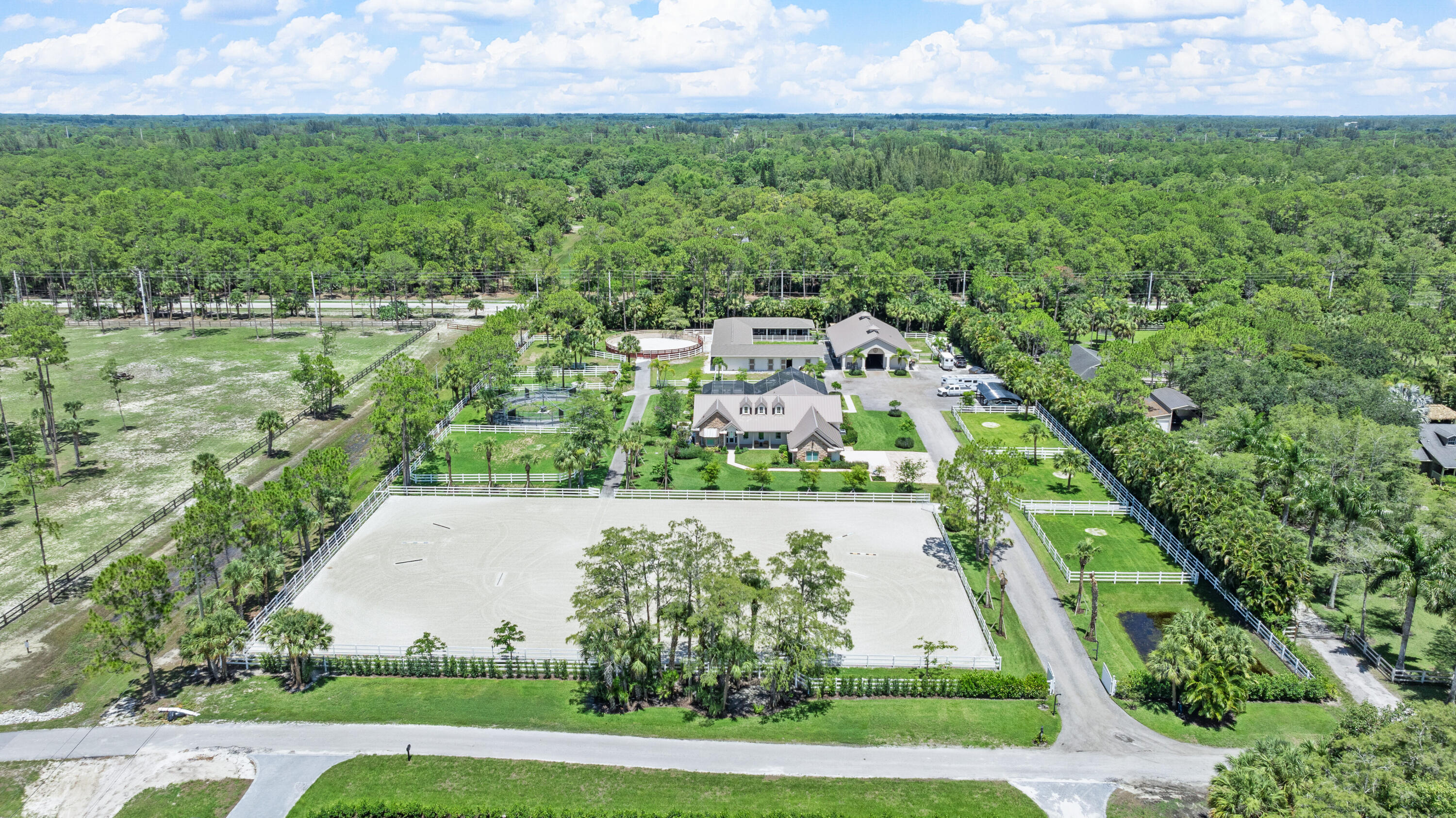 FOX TRAIL - Residential