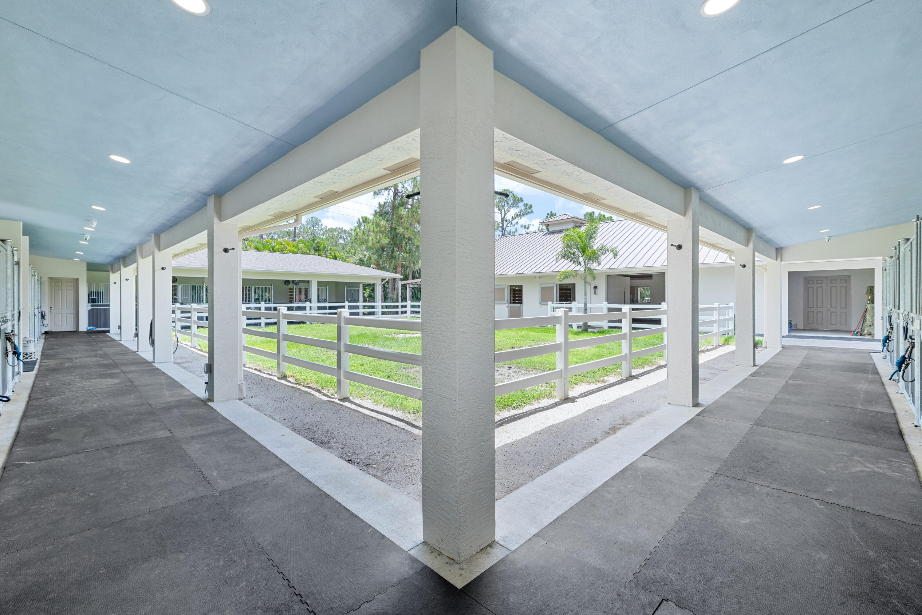 FOX TRAIL - Residential