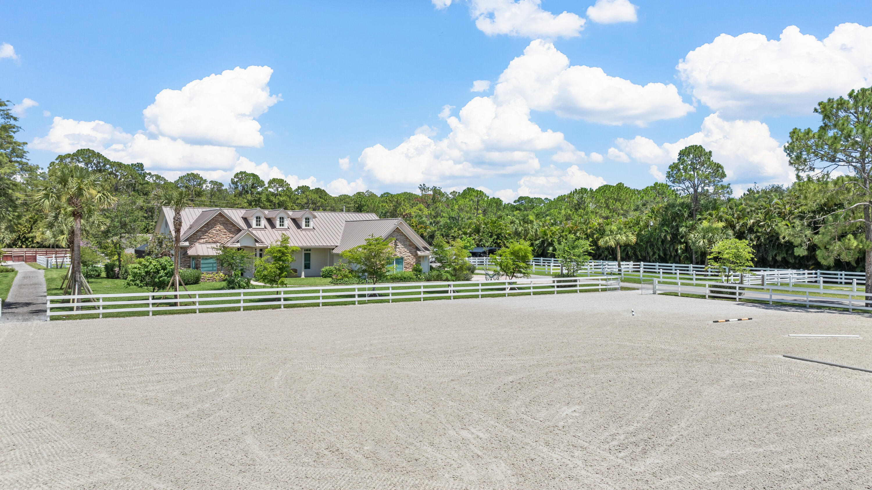 FOX TRAIL - Residential