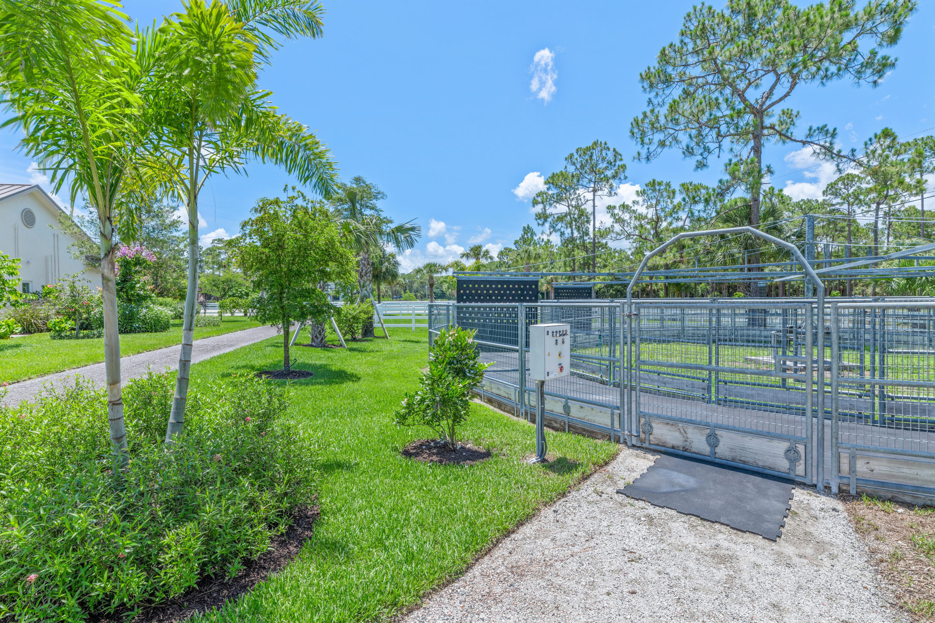 FOX TRAIL - Residential