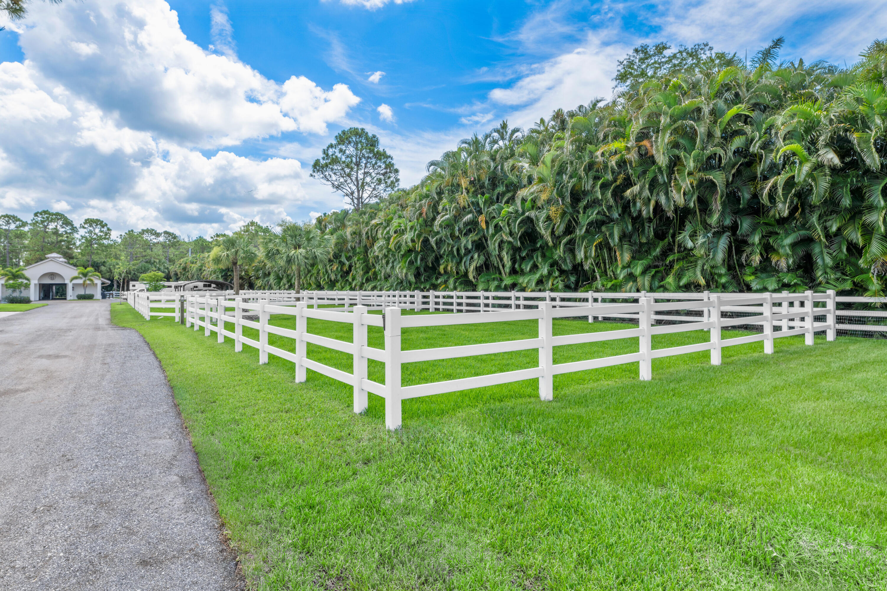 FOX TRAIL - Residential