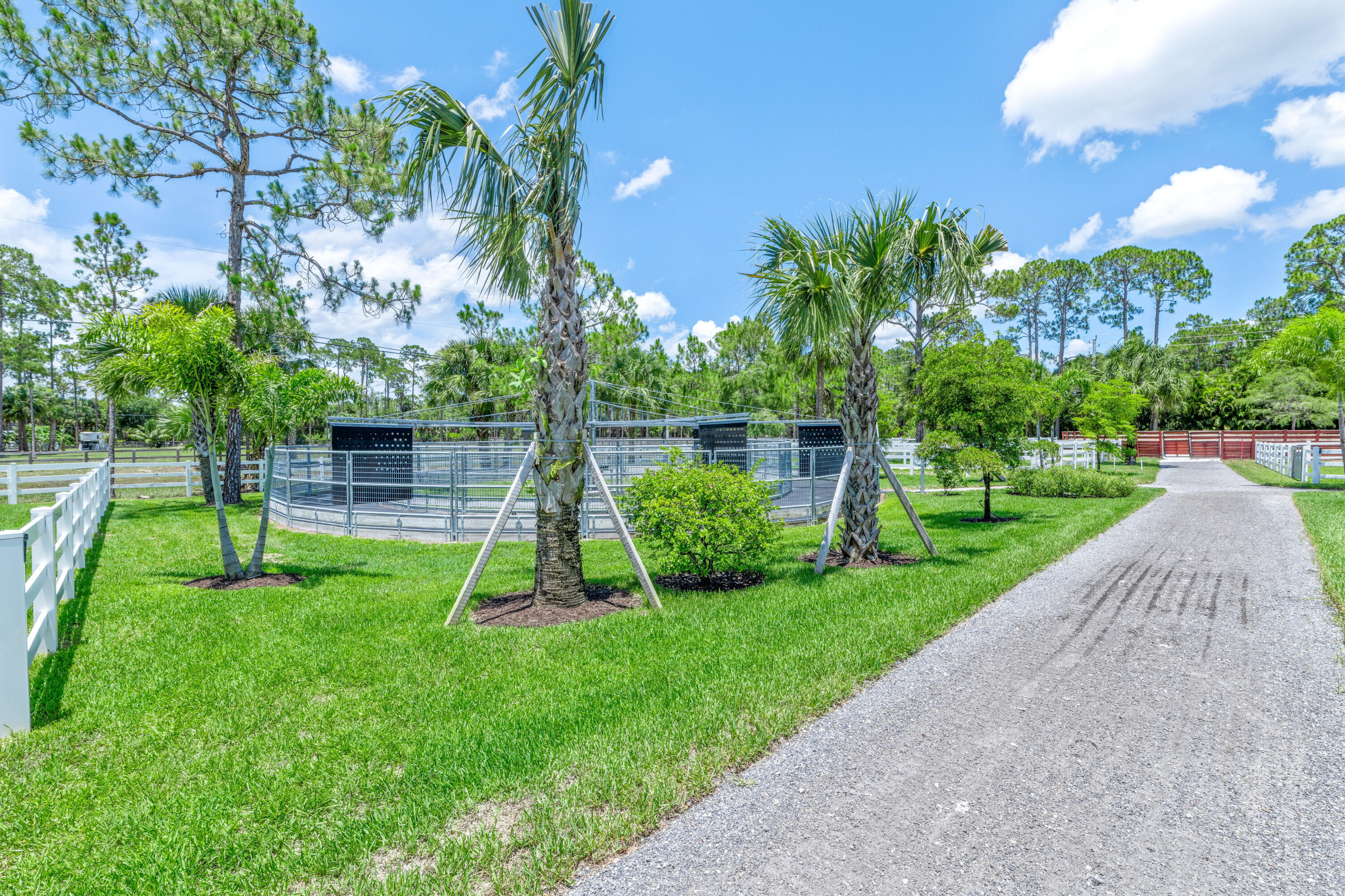 FOX TRAIL - Residential