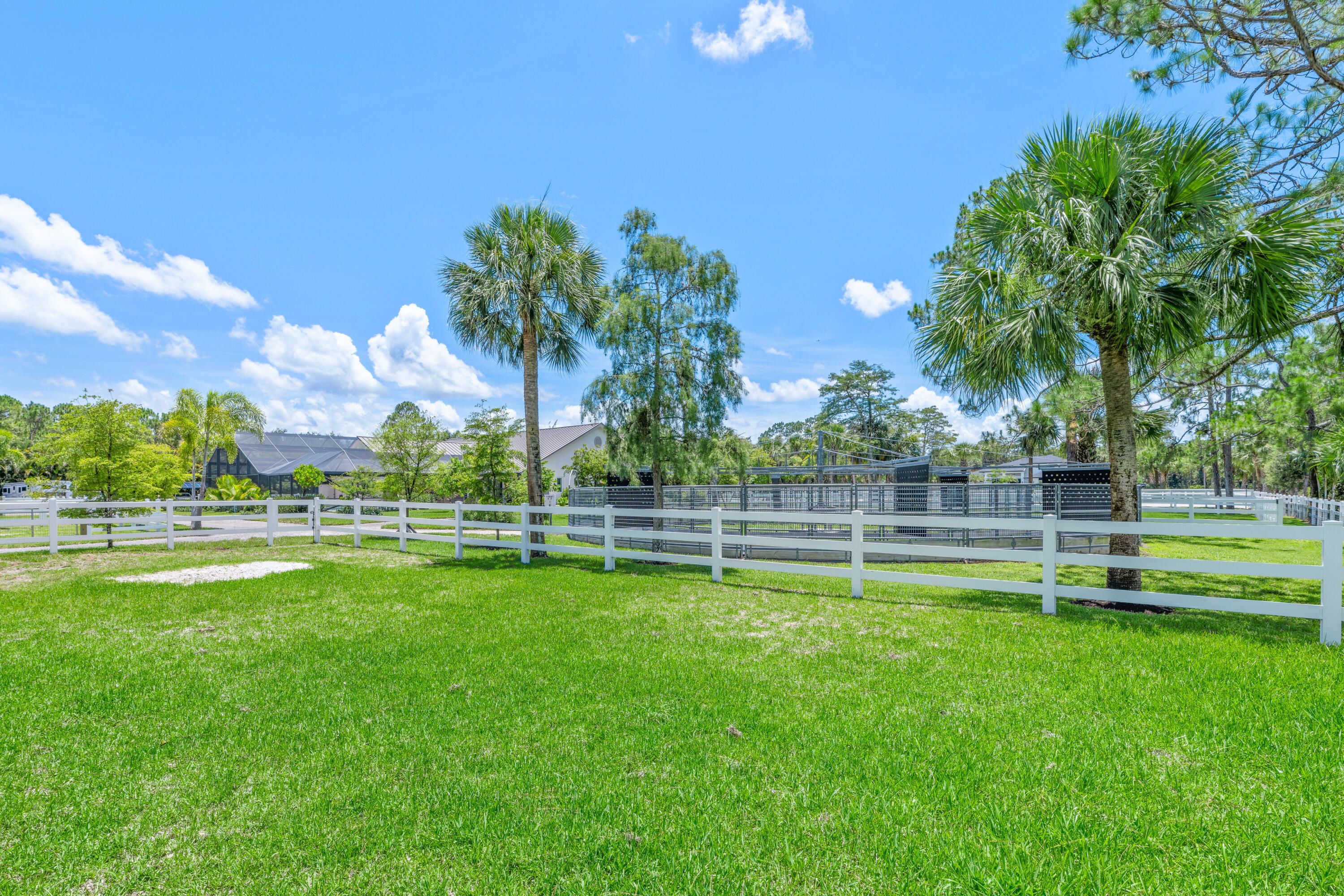 FOX TRAIL - Residential