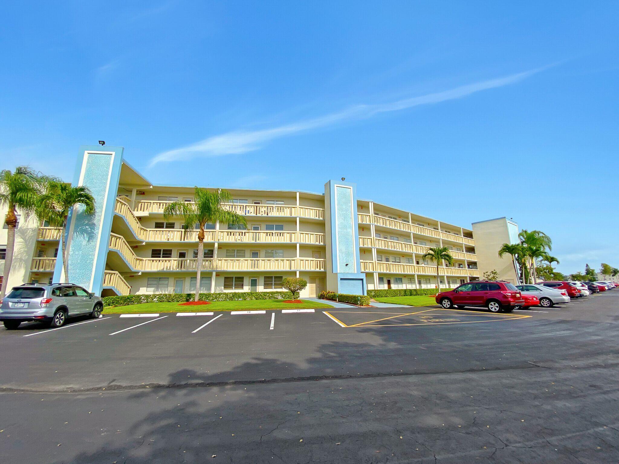 AINSLIE AT CENTURY VILLAGE CONDO - Residential