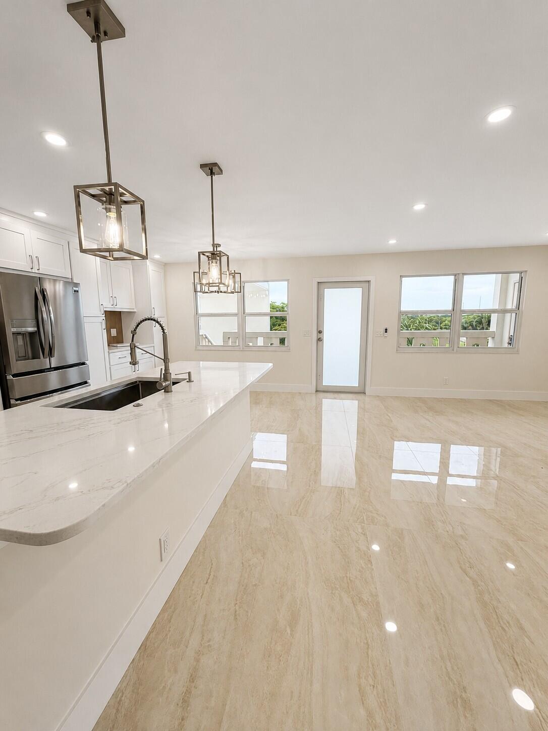 AINSLIE AT CENTURY VILLAGE CONDO - Residential