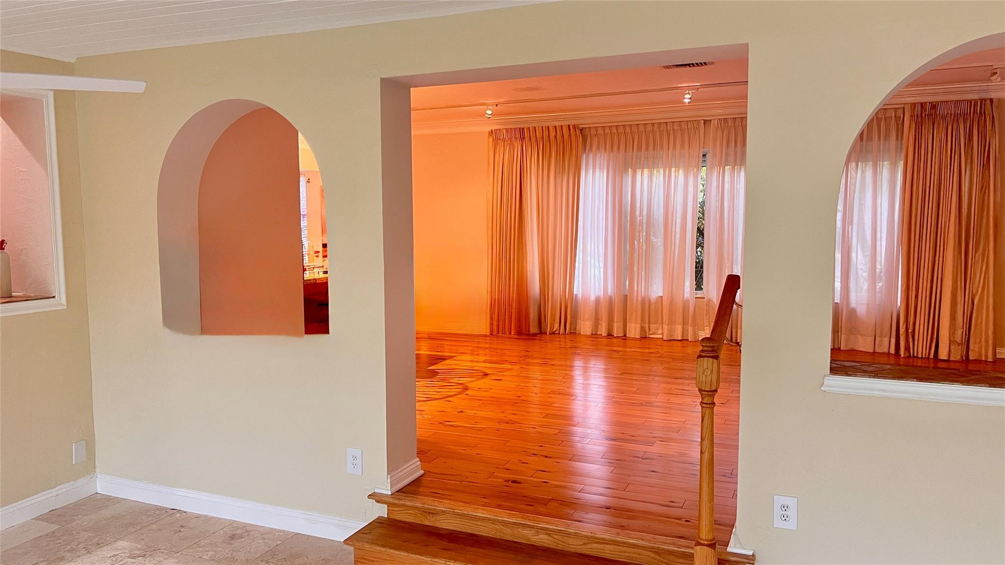 LAUDERDALE BEACH EXT - Residential Lease