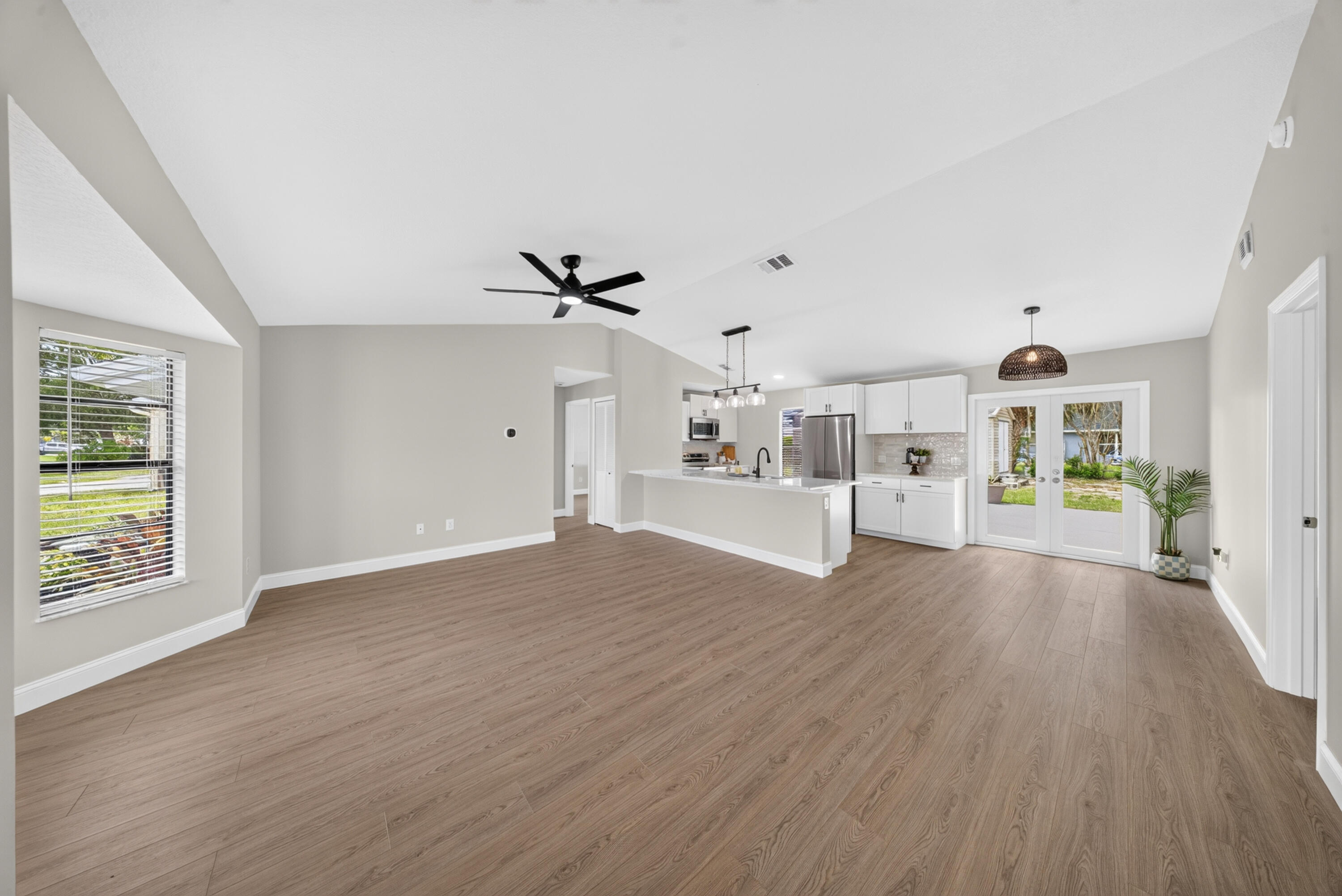 PORT ST LUCIE-SECTION 12- BLK 1162 LOT 19 (MAP 44/ - Residential
