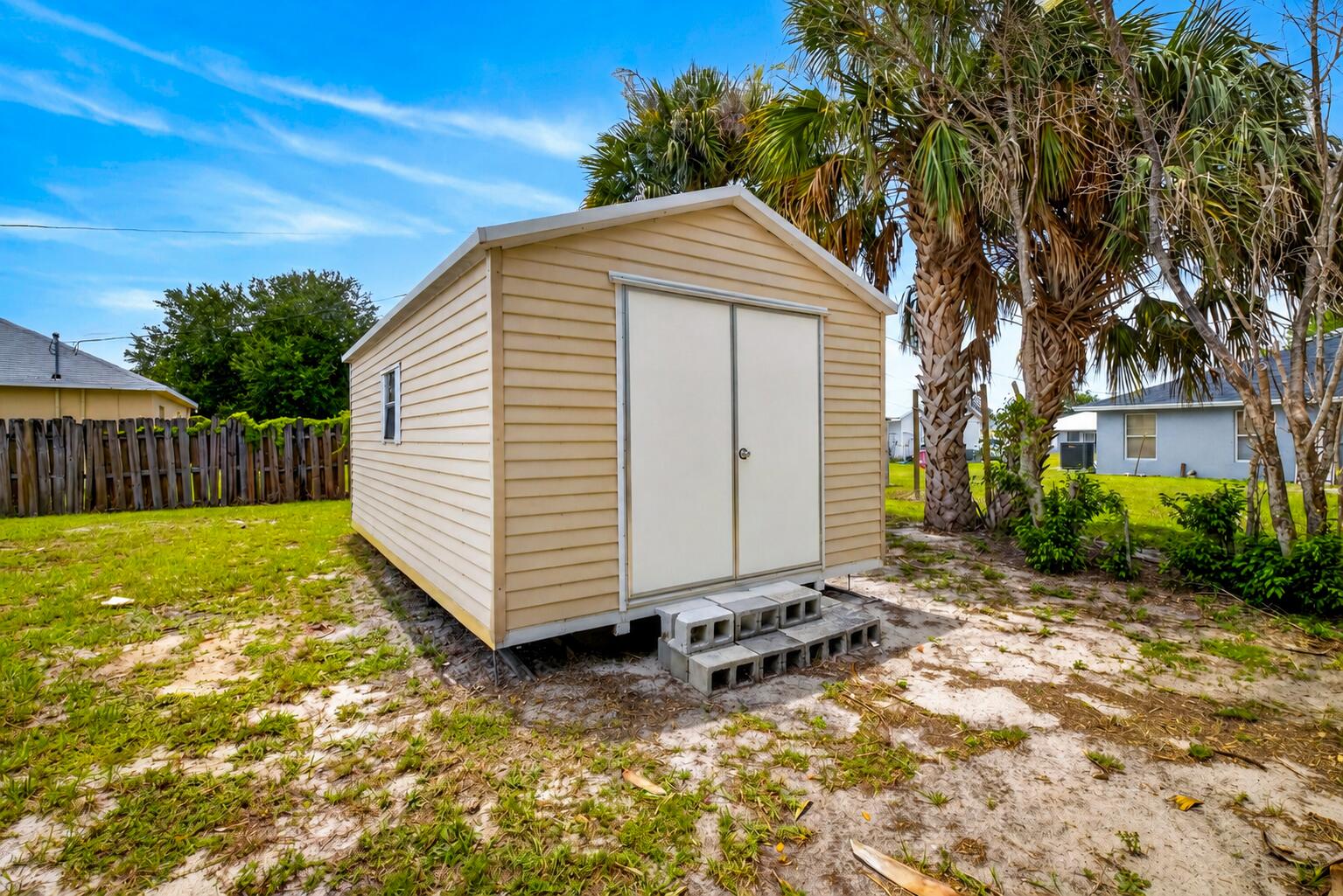 PORT ST LUCIE-SECTION 12- BLK 1162 LOT 19 (MAP 44/ - Residential