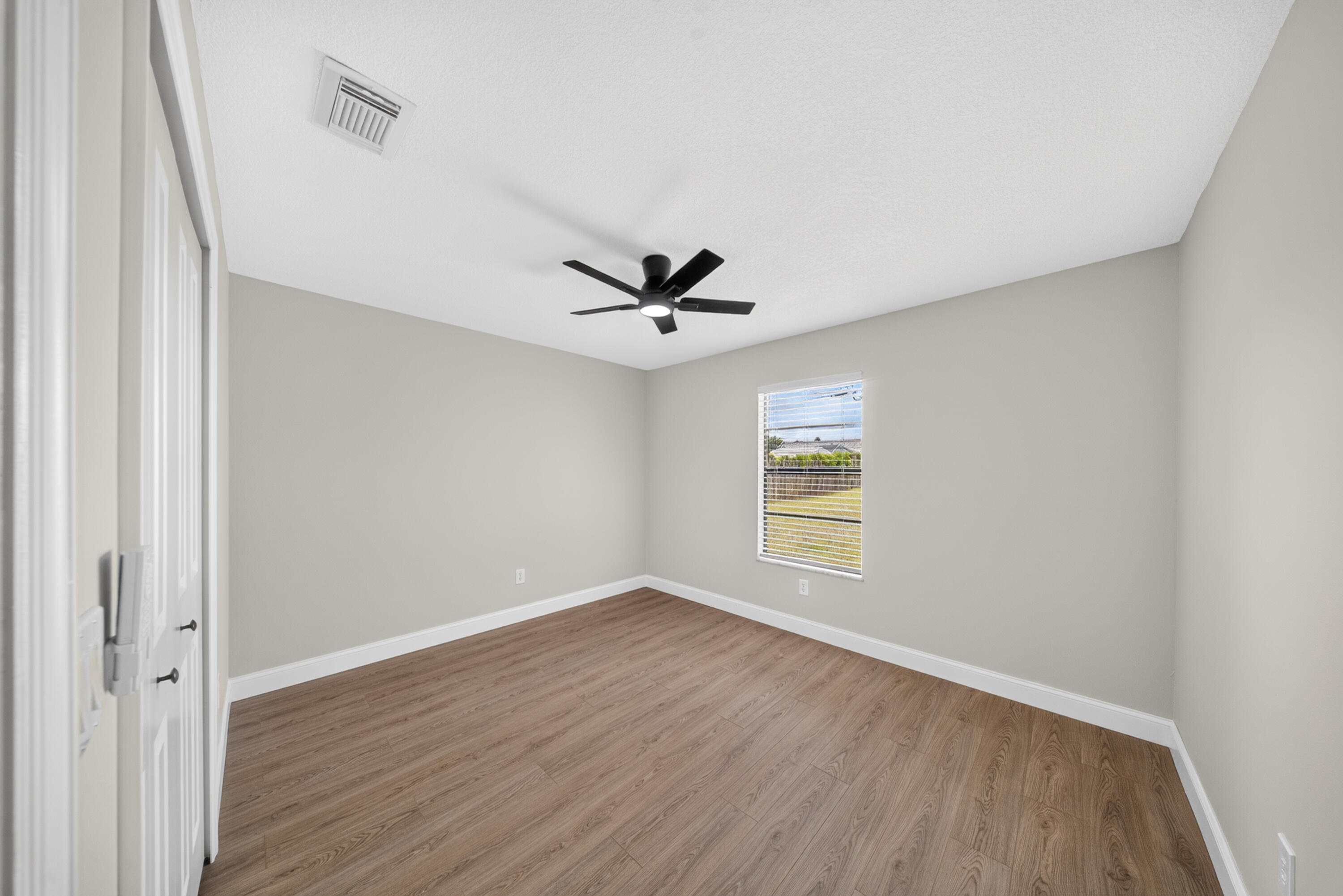 PORT ST LUCIE-SECTION 12- BLK 1162 LOT 19 (MAP 44/ - Residential