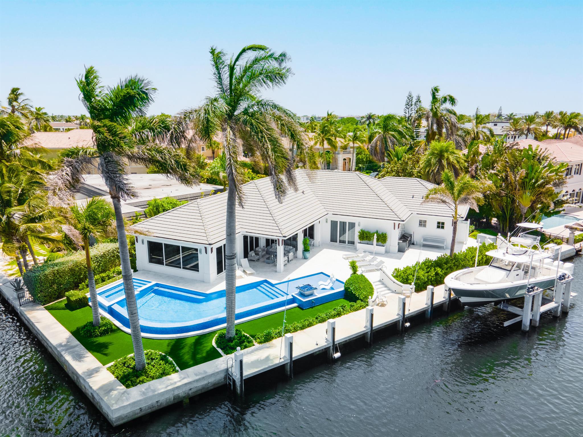 TROPIC ISLE 2ND SEC - Residential