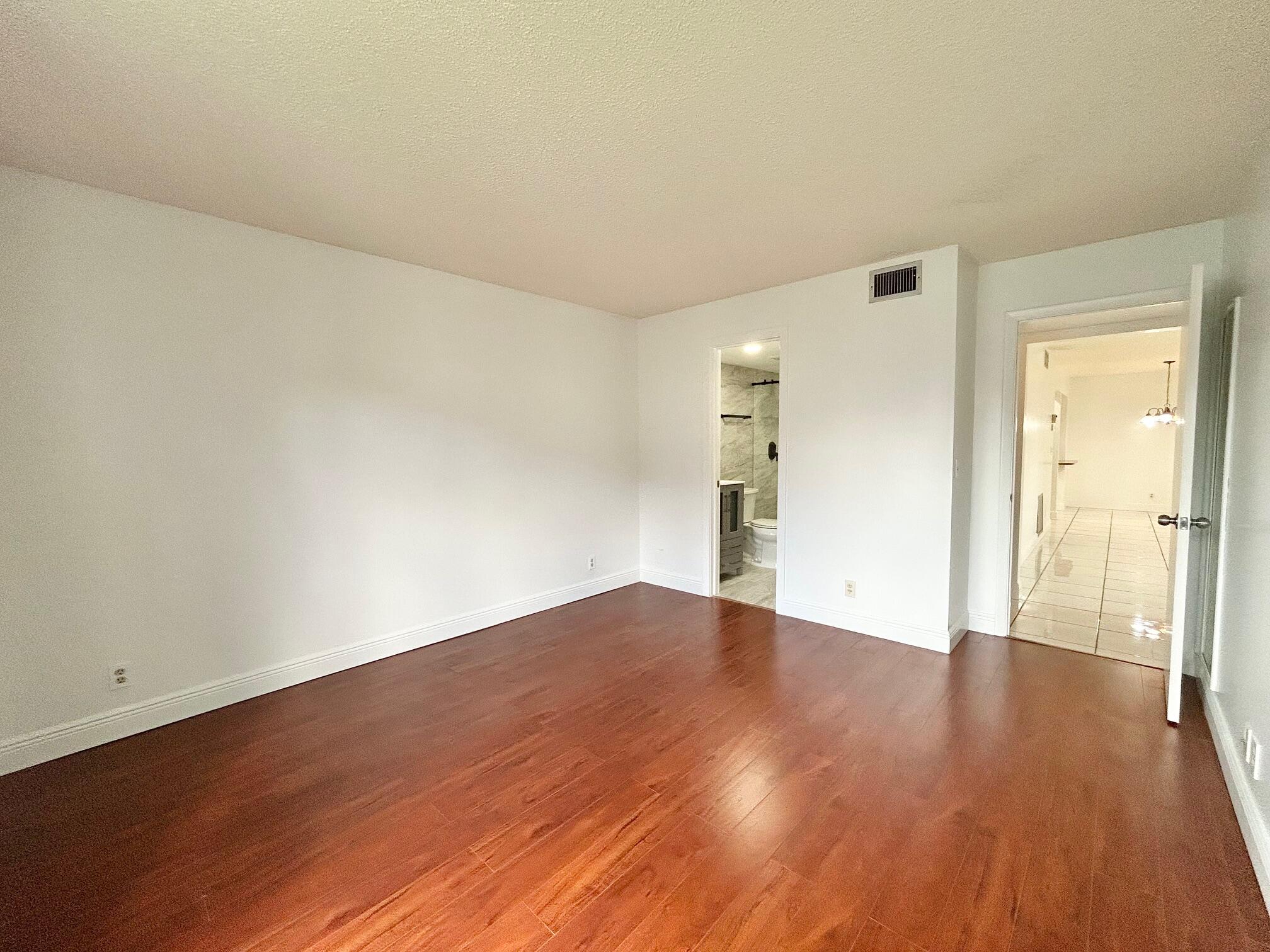 PINE RIDGE SOUTH IV CONDO - Residential