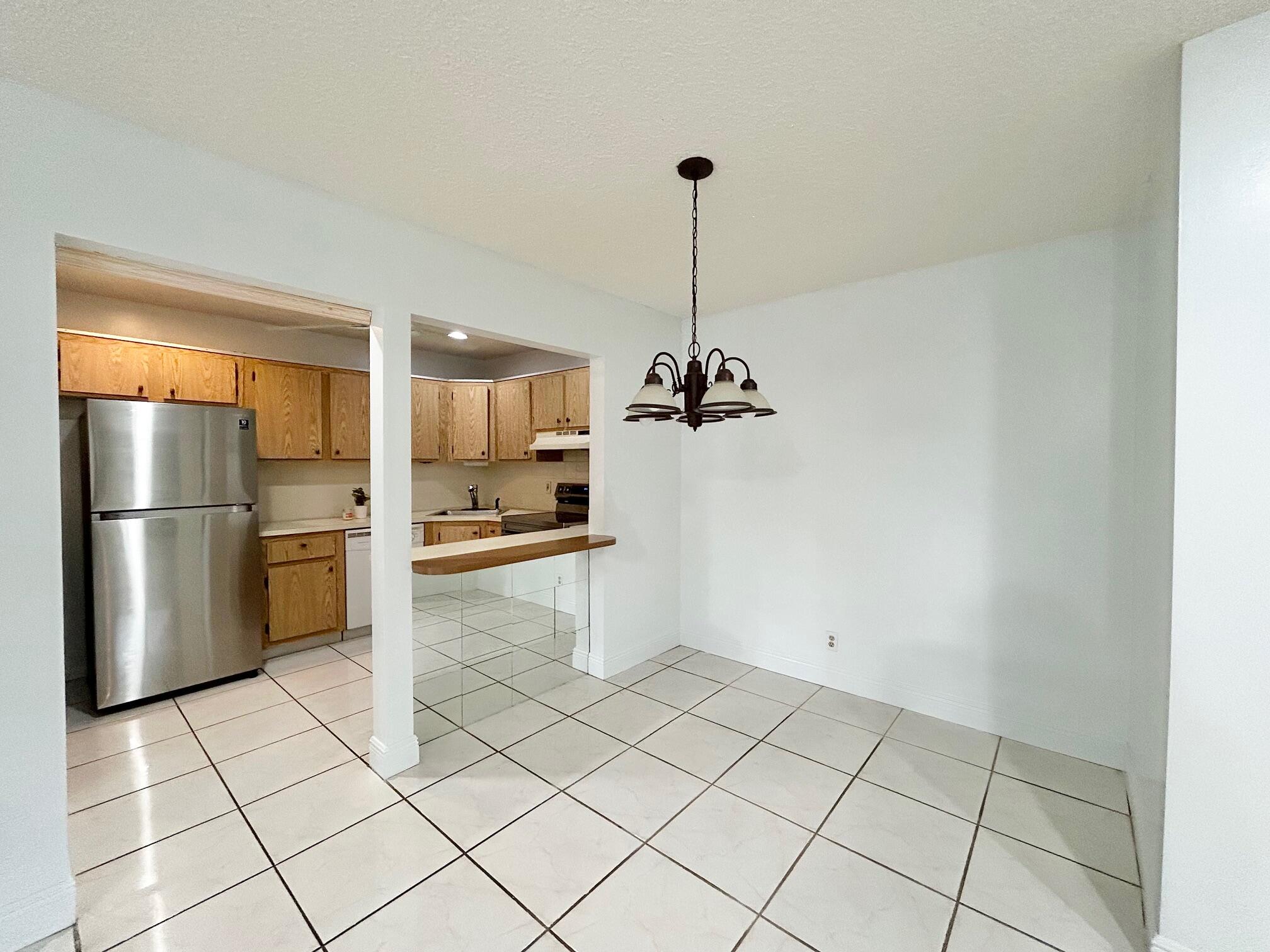 PINE RIDGE SOUTH IV CONDO - Residential