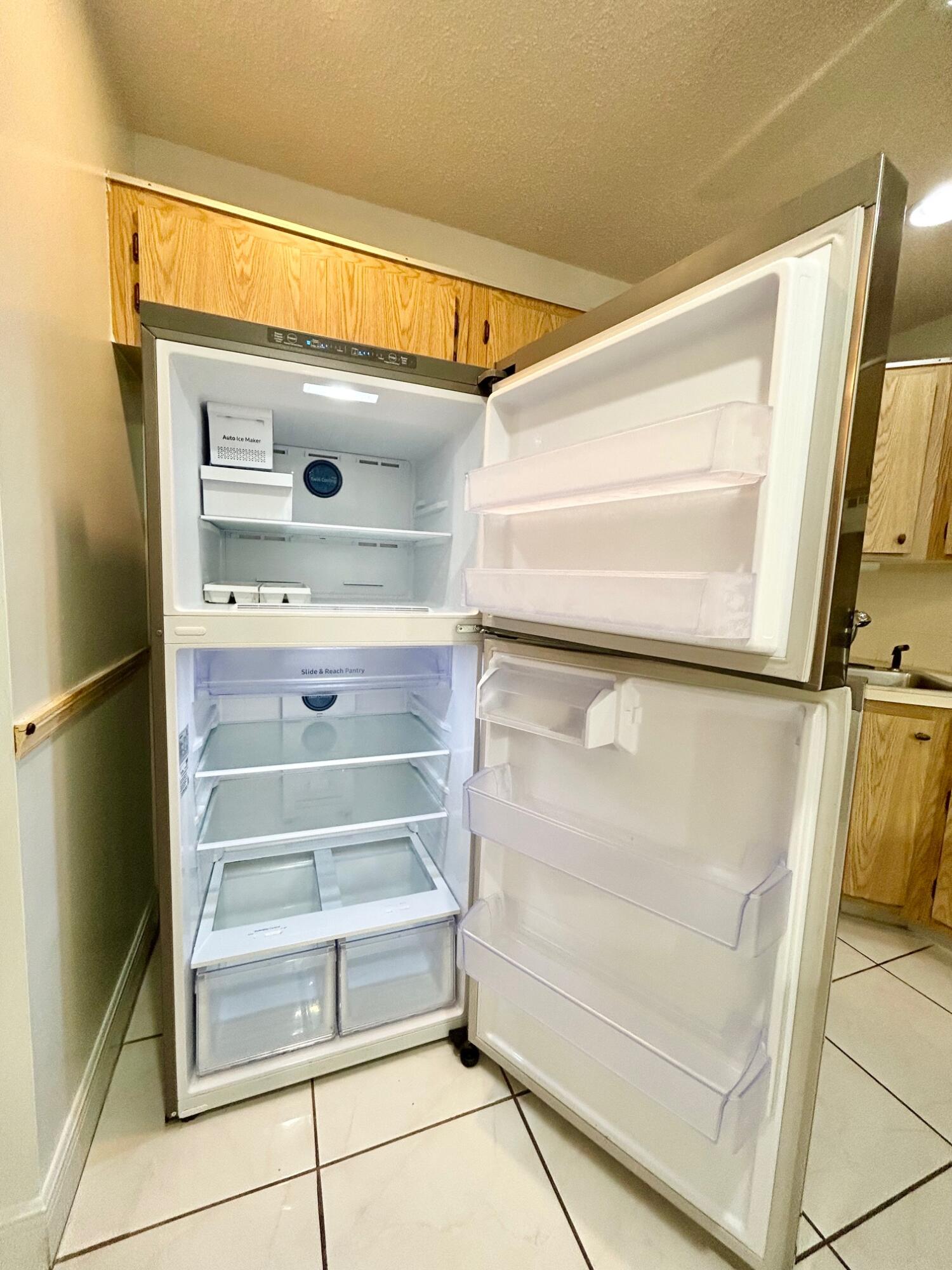 PINE RIDGE SOUTH IV CONDO - Residential