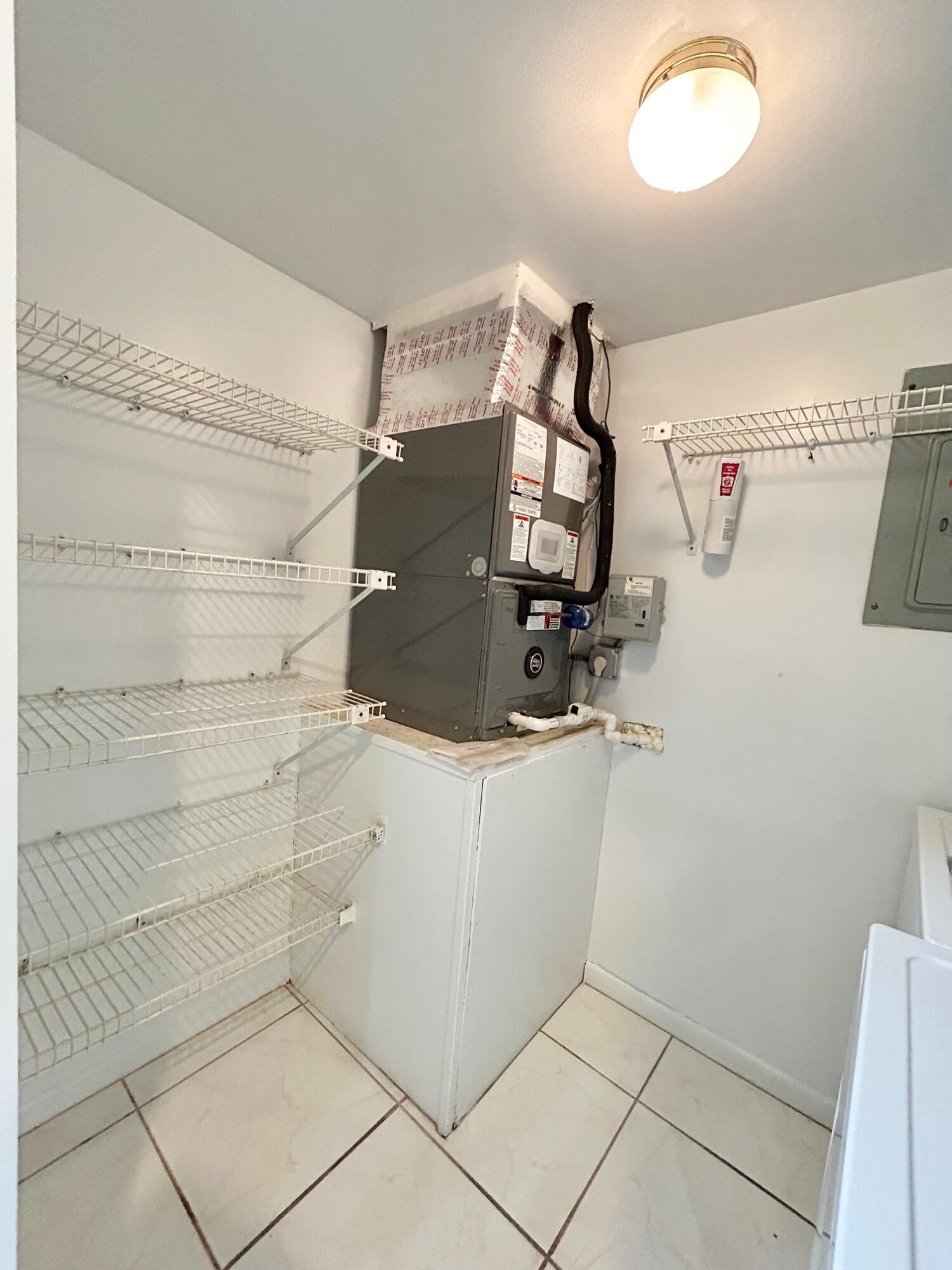 PINE RIDGE SOUTH IV CONDO - Residential