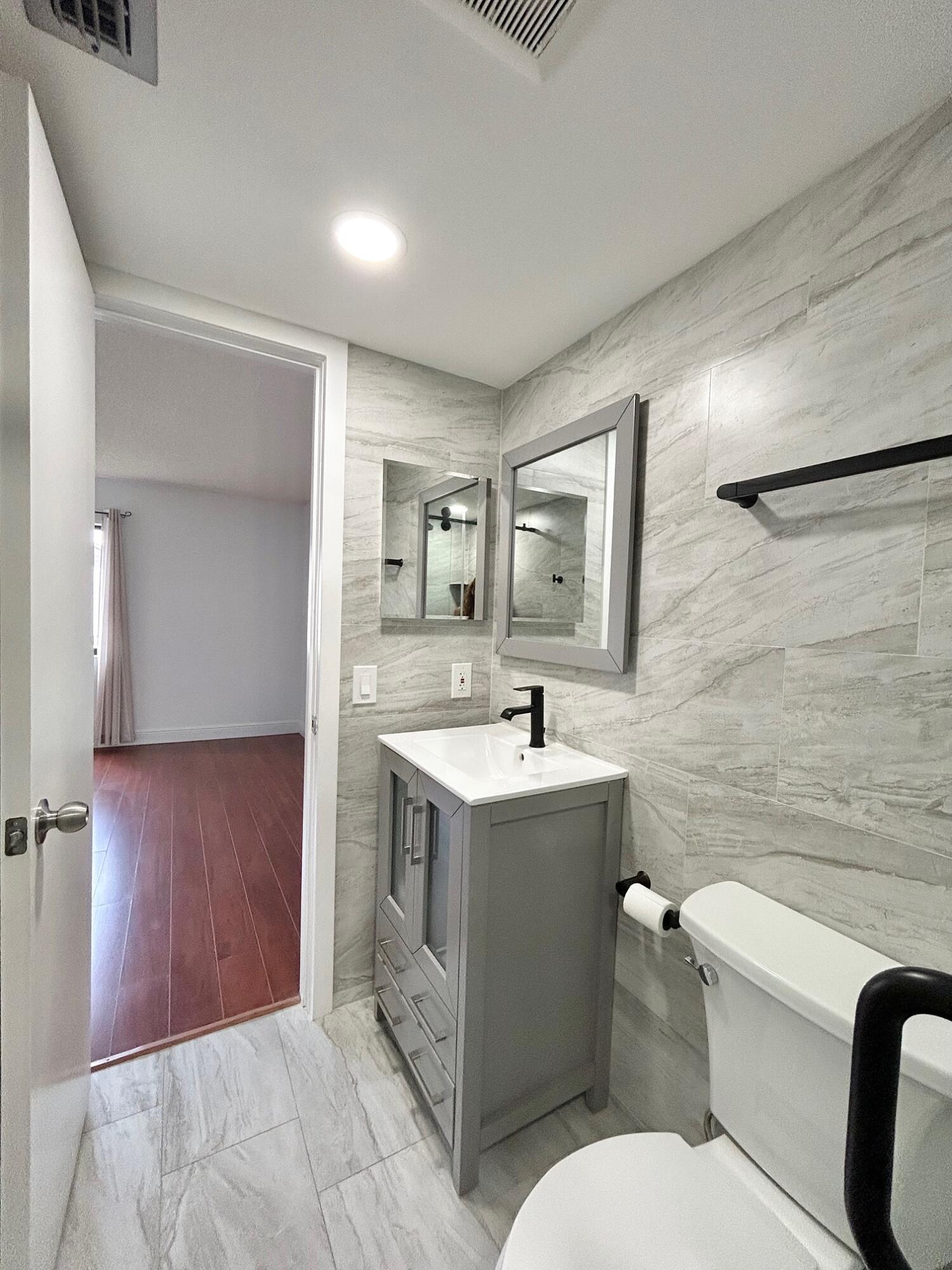 PINE RIDGE SOUTH IV CONDO - Residential