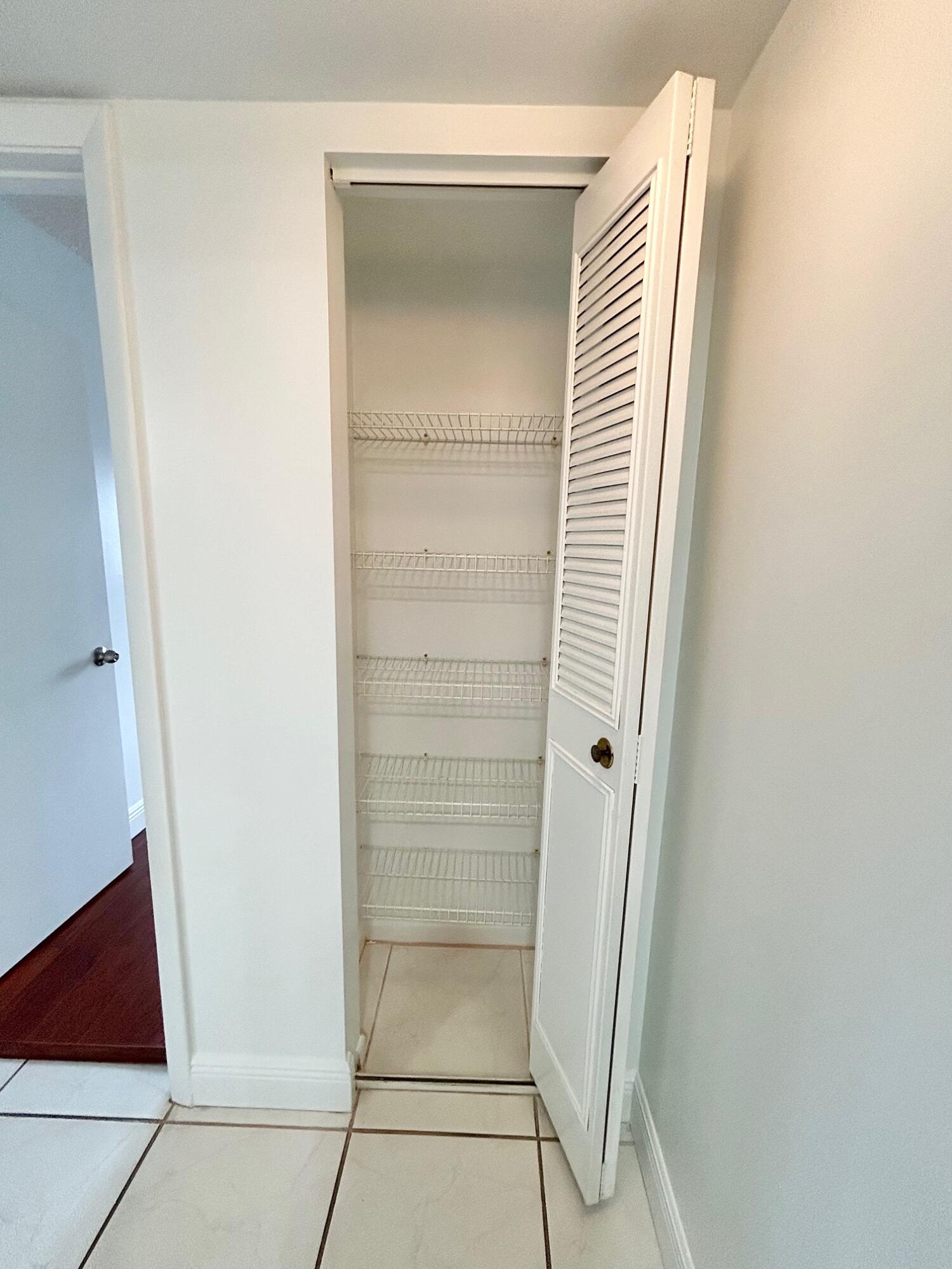 PINE RIDGE SOUTH IV CONDO - Residential