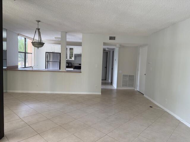 LAVERS DELRAY RACQUET CLUB CONDO - Residential Lease