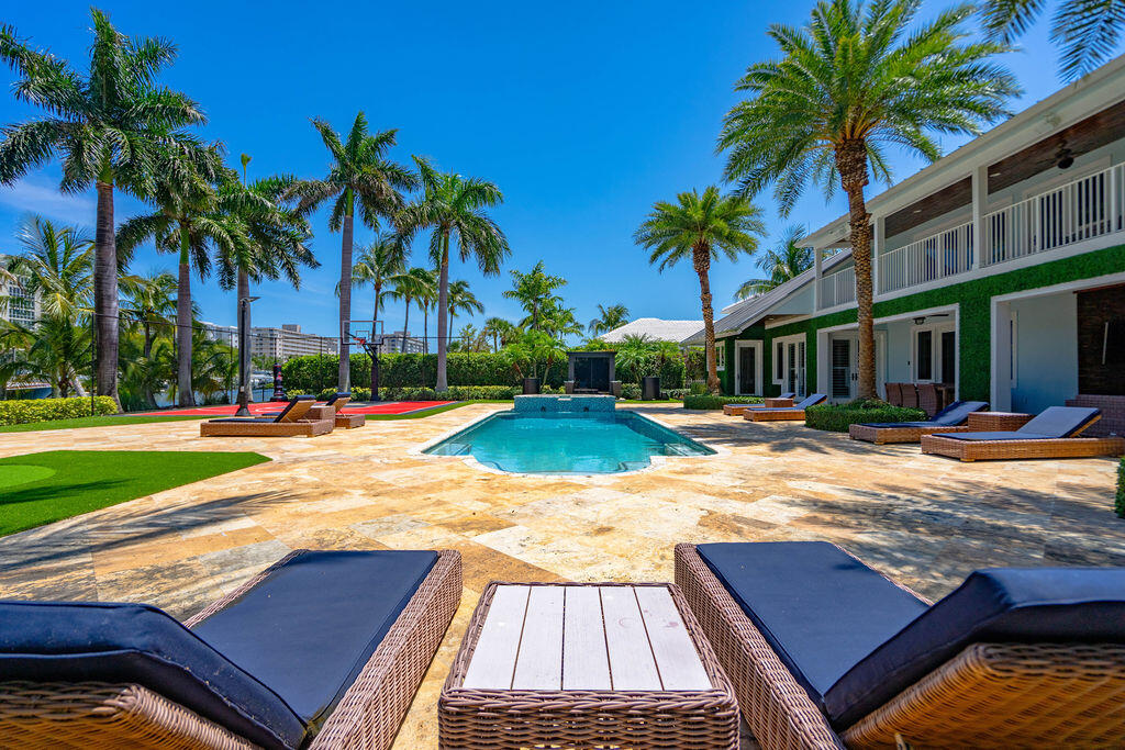 VENETIAN ISLES 3RD SEC - Residential