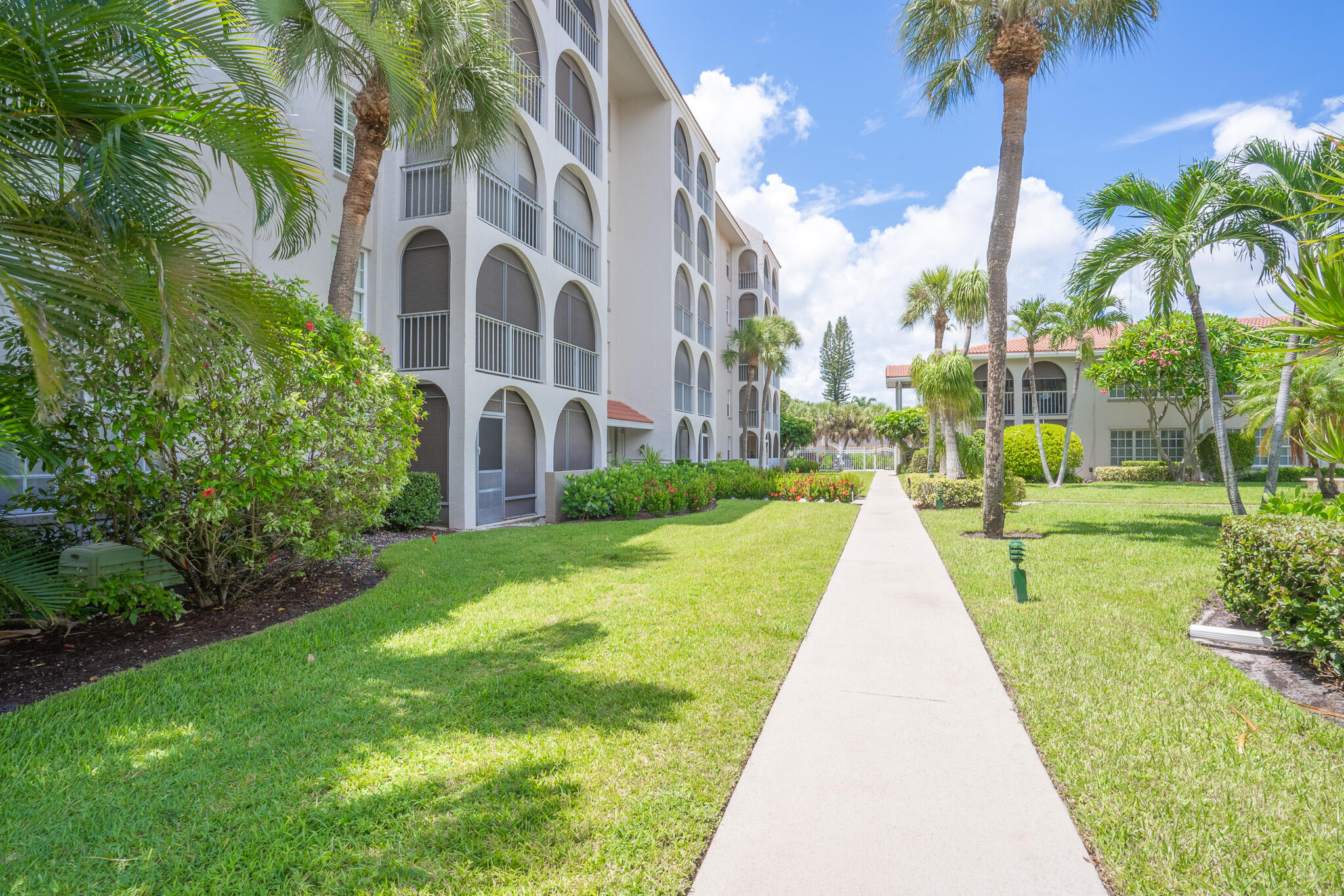 TIERRA DEL SOL CONDO - Residential Lease