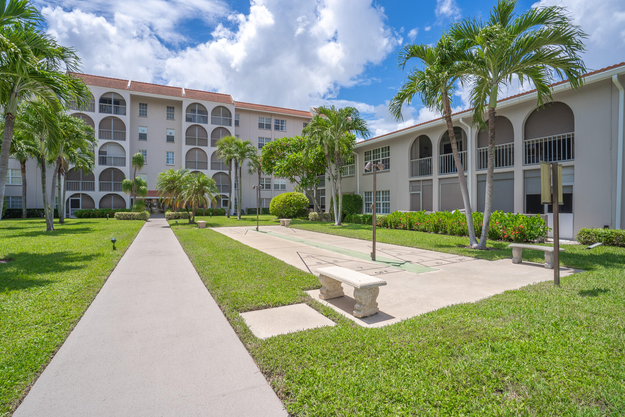 TIERRA DEL SOL CONDO - Residential Lease