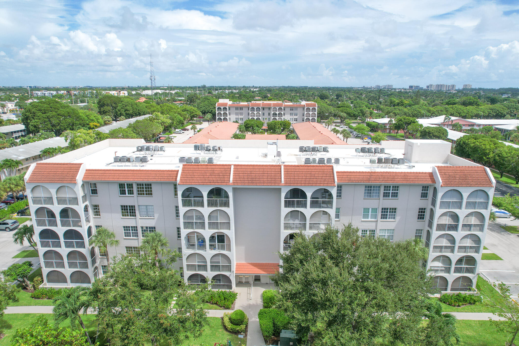 TIERRA DEL SOL CONDO - Residential Lease
