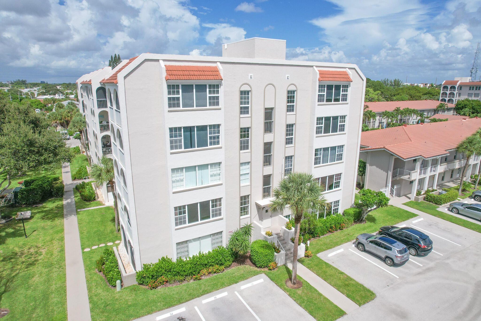 TIERRA DEL SOL CONDO - Residential Lease