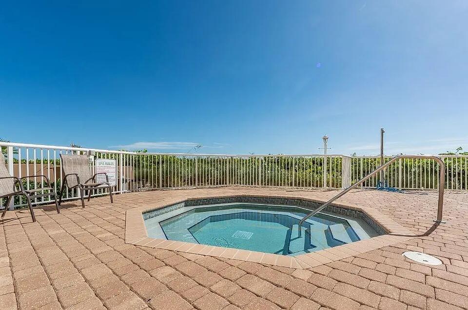 OCEANIQUE OCEANFRONT, A CONDOMINIUM - Residential