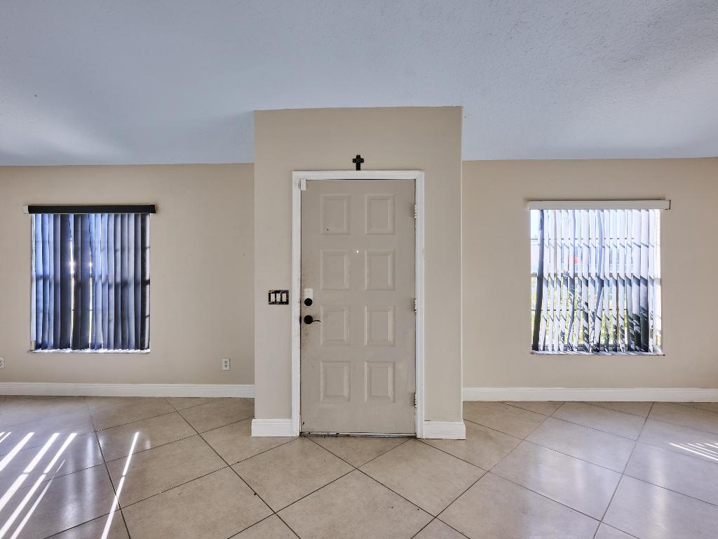 SOUTH PORT ST LUCIE UNIT 5 - Residential