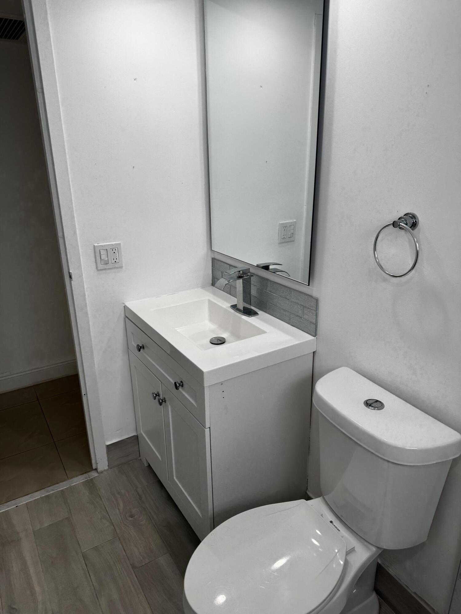 KINGS POINT MONACO CONDOS - Residential Lease