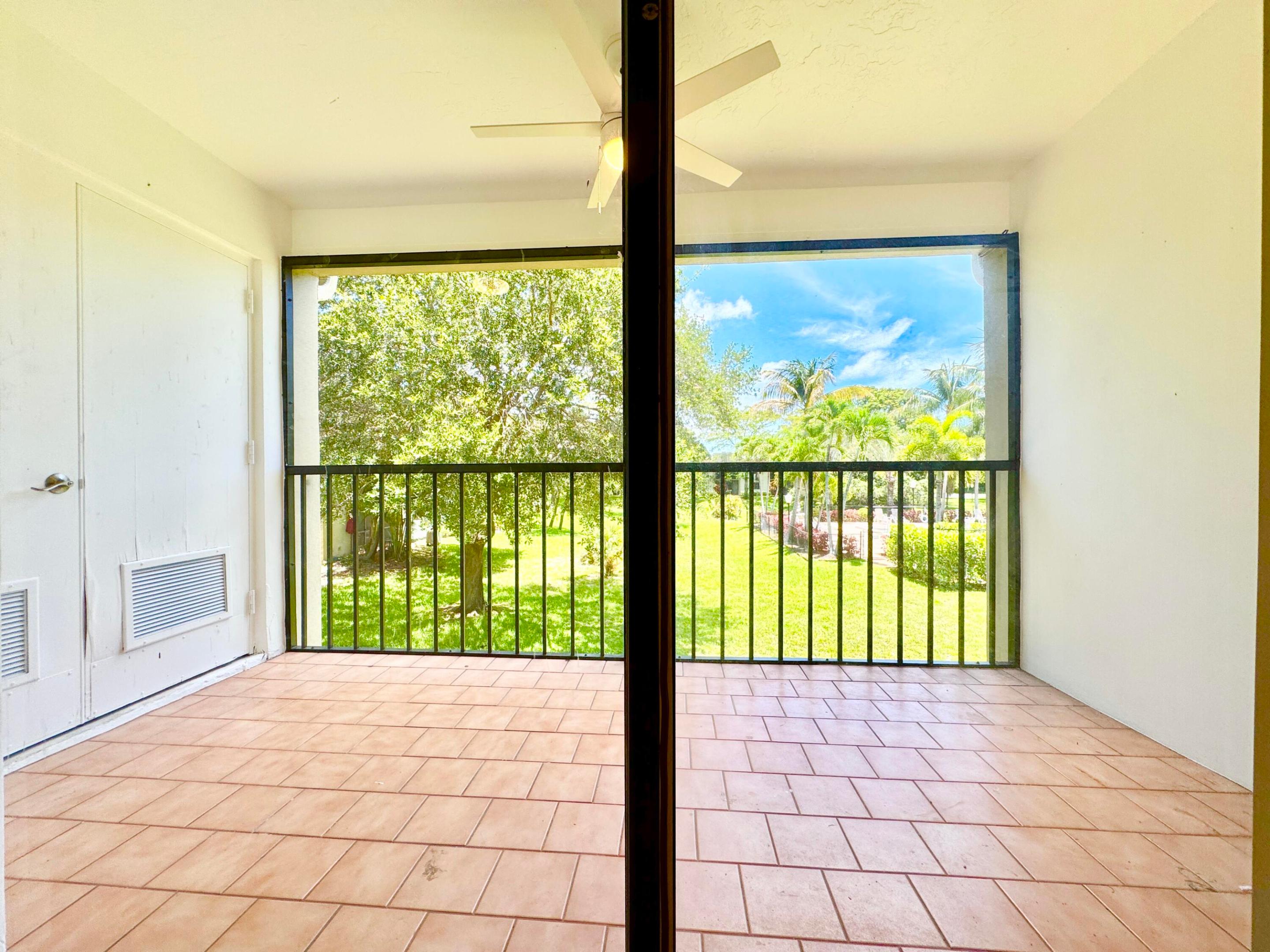 BANYAN PARK CONDO - Residential Lease