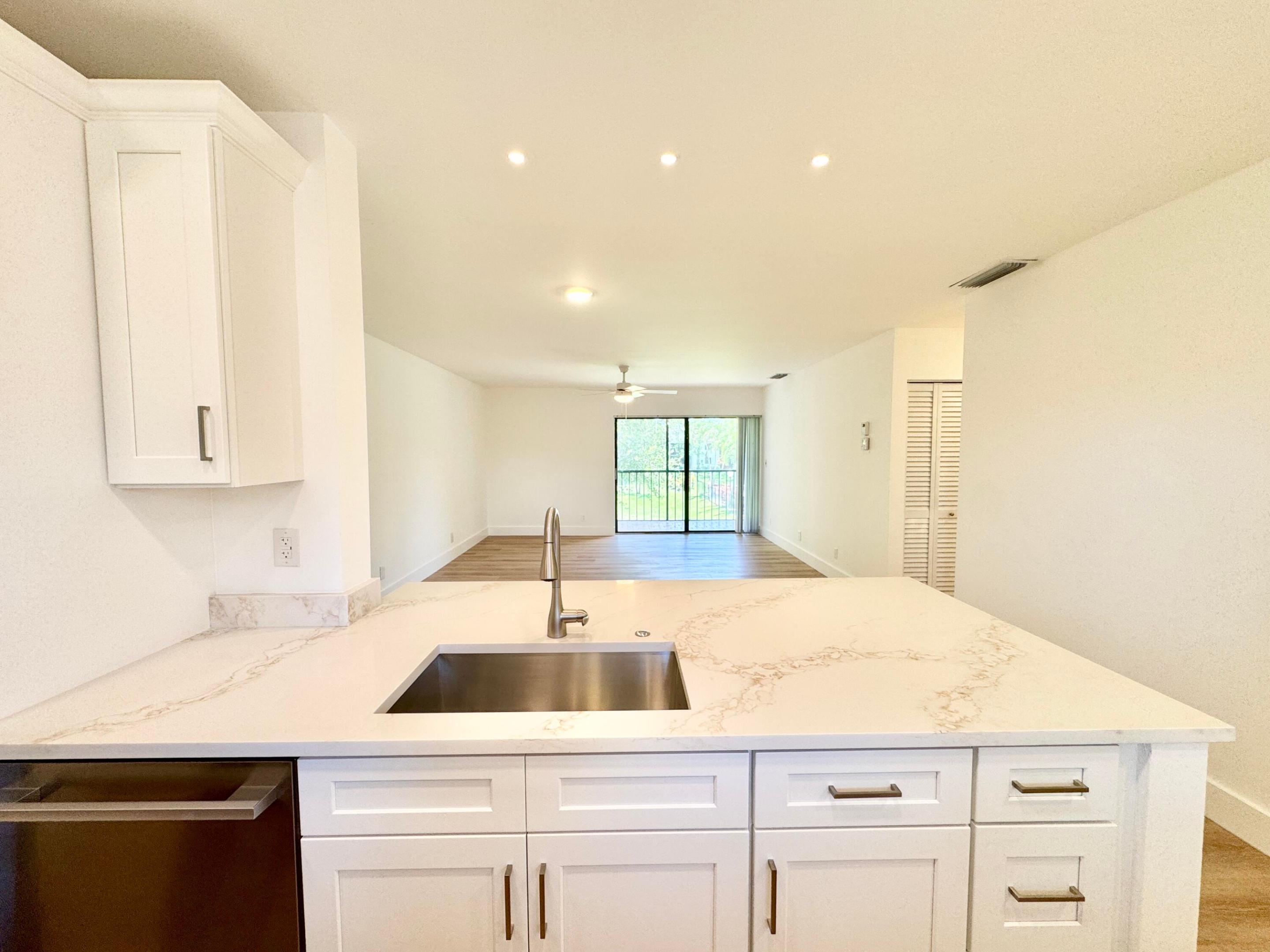 BANYAN PARK CONDO - Residential Lease