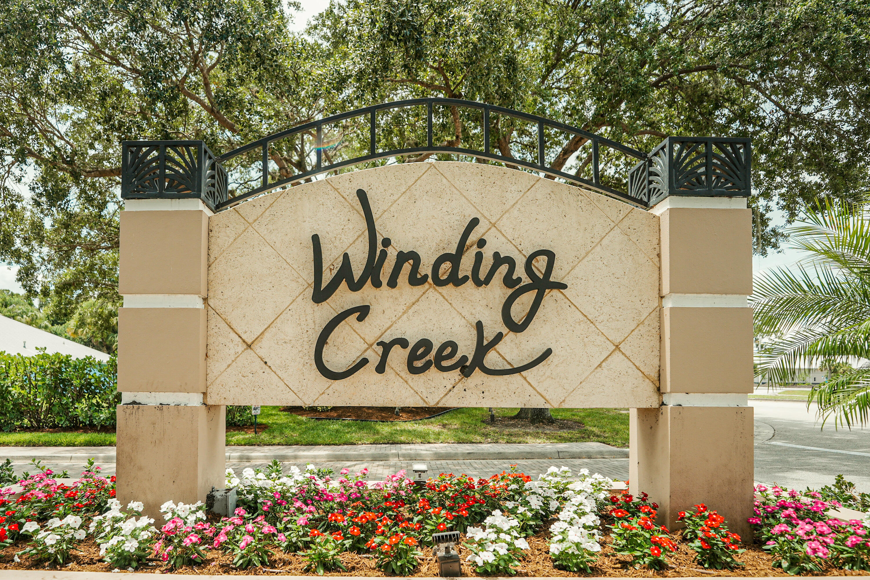 WINDING CREEK - Residential