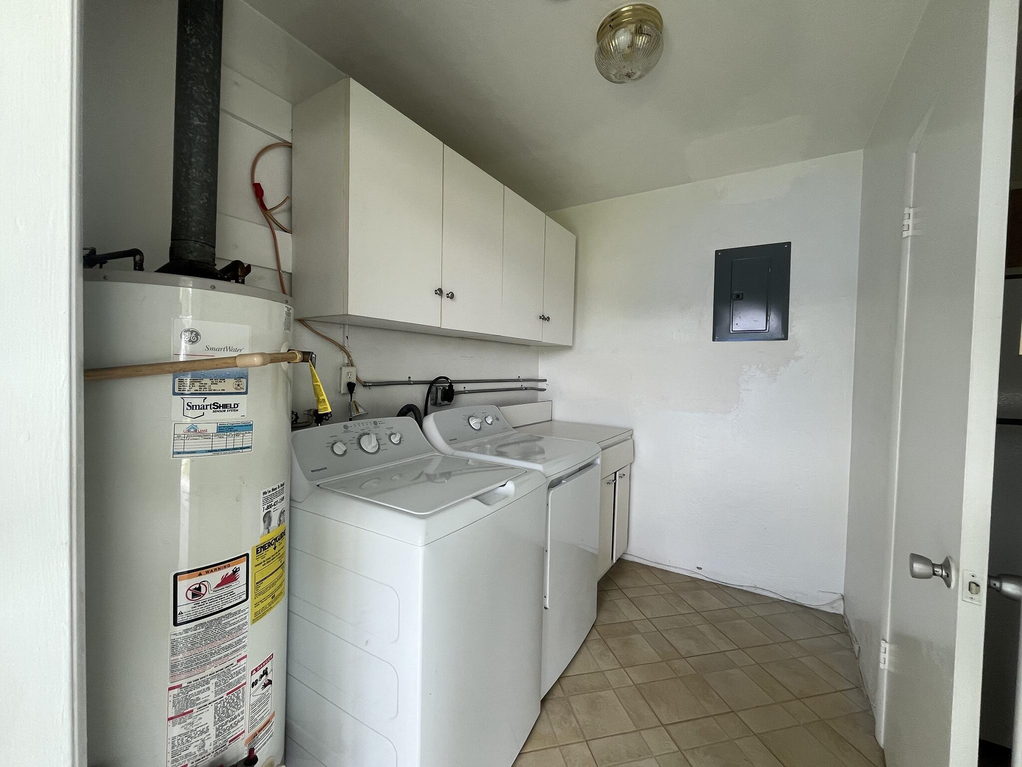 RIVER PARK UNIT 5 - Residential Lease