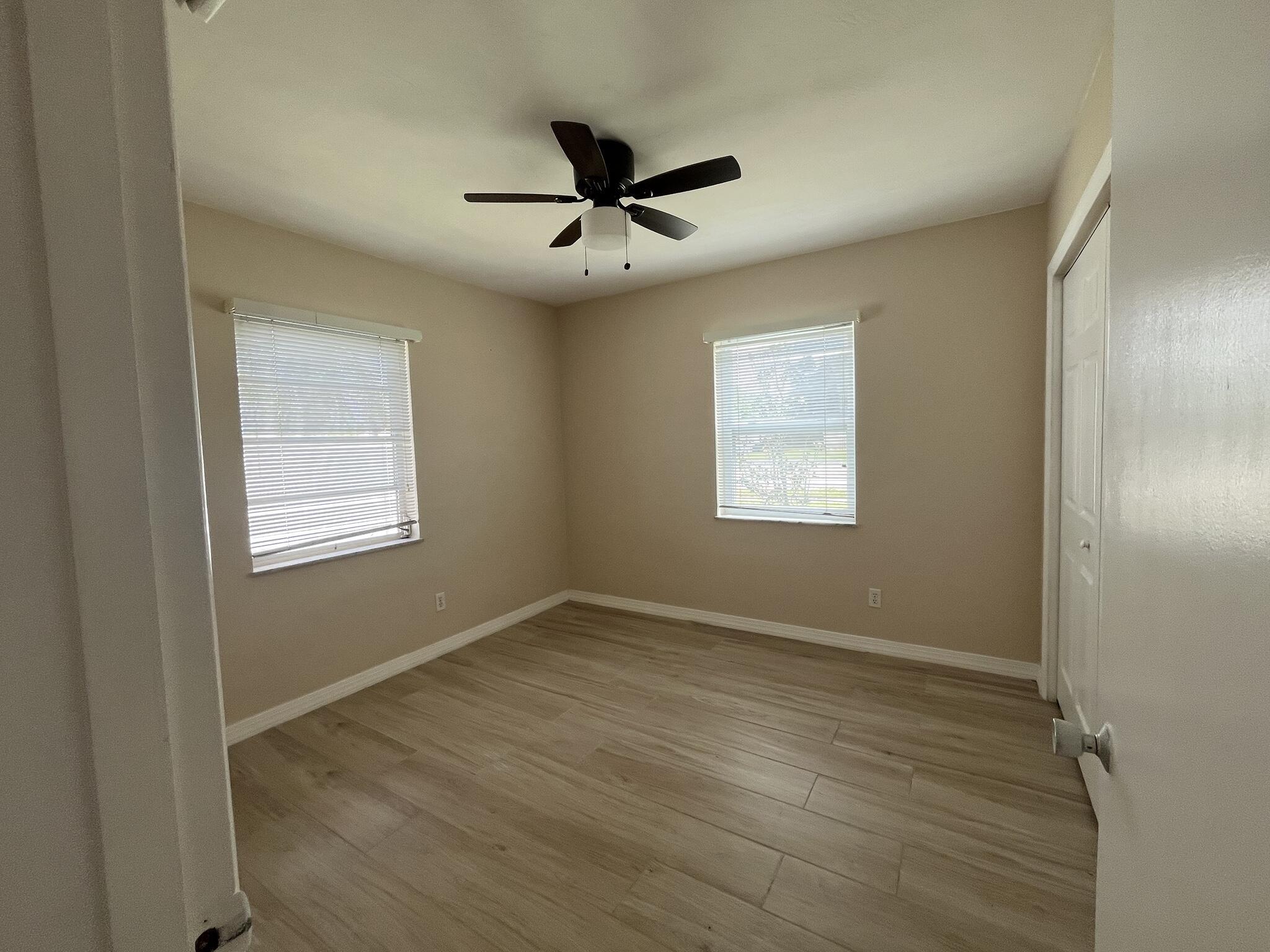 RIVER PARK UNIT 5 - Residential Lease
