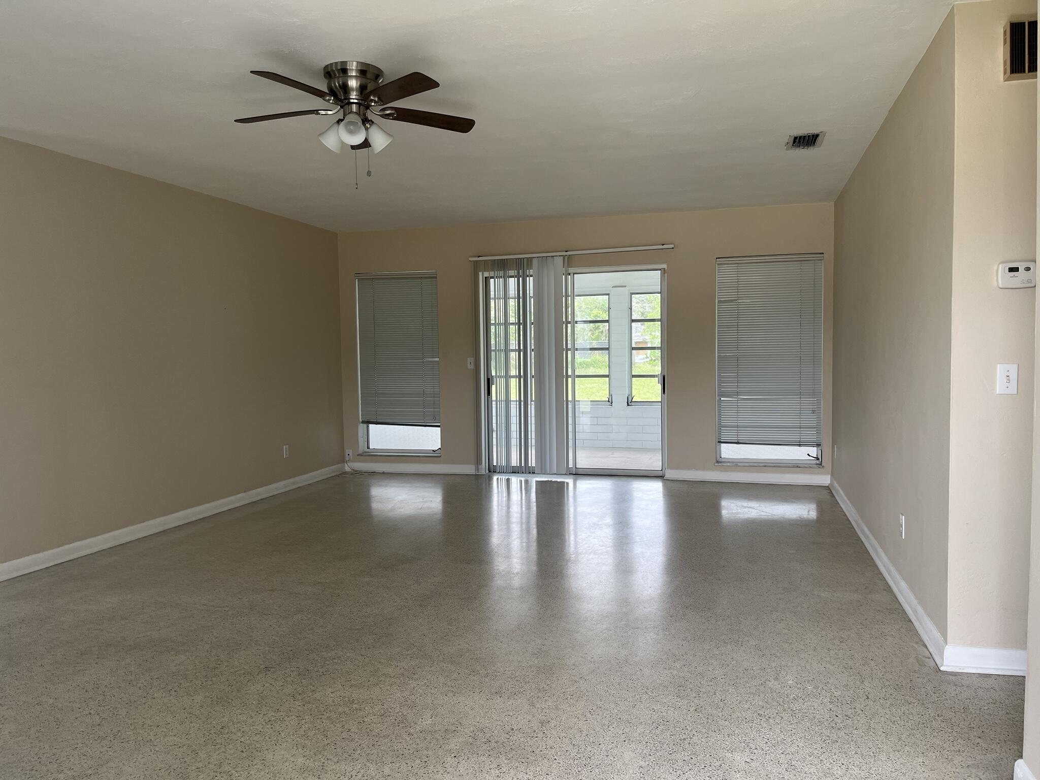 RIVER PARK UNIT 5 - Residential Lease
