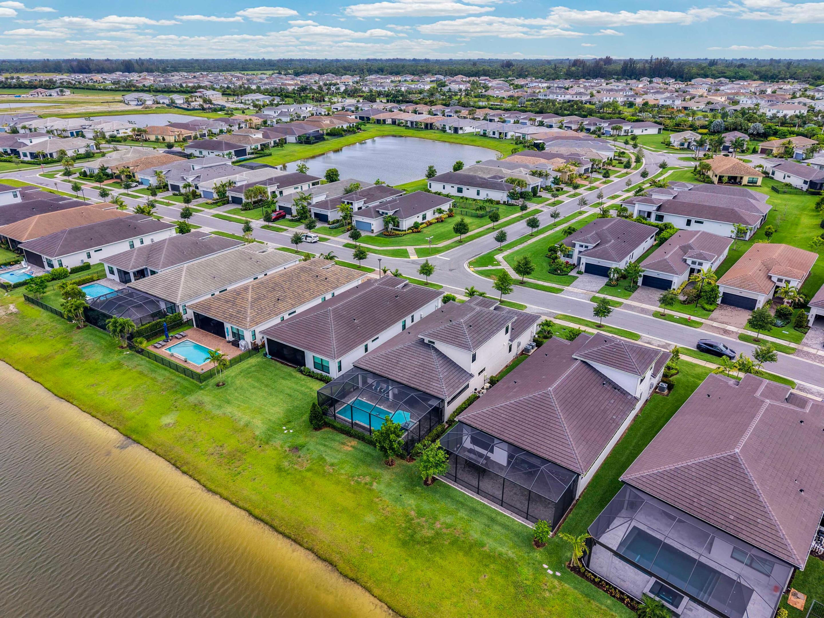 CRESSWIND PALM BEACH PHASE 3 - Residential