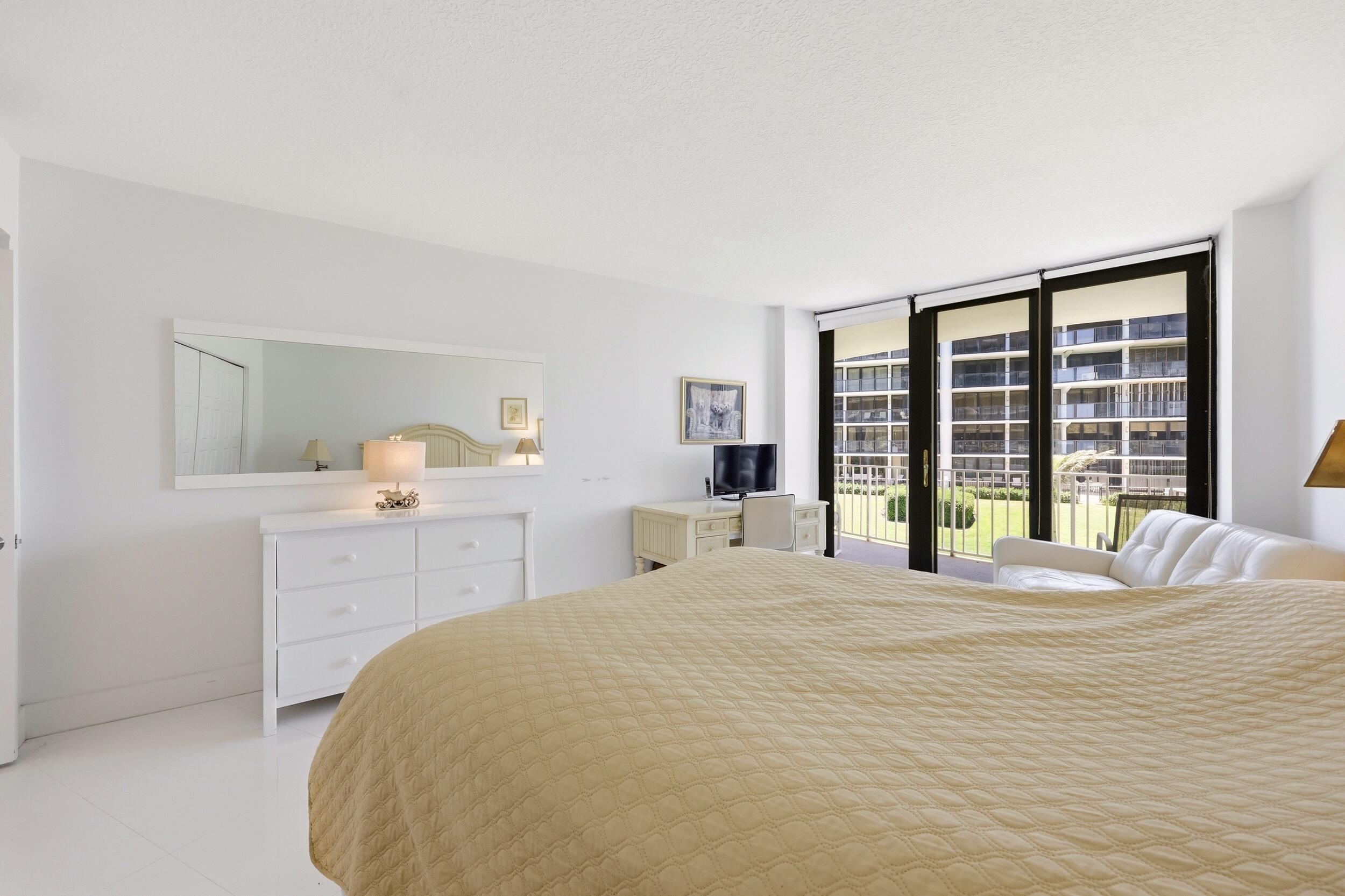ATRIUMS OF PALM BEACH CONDO - Residential