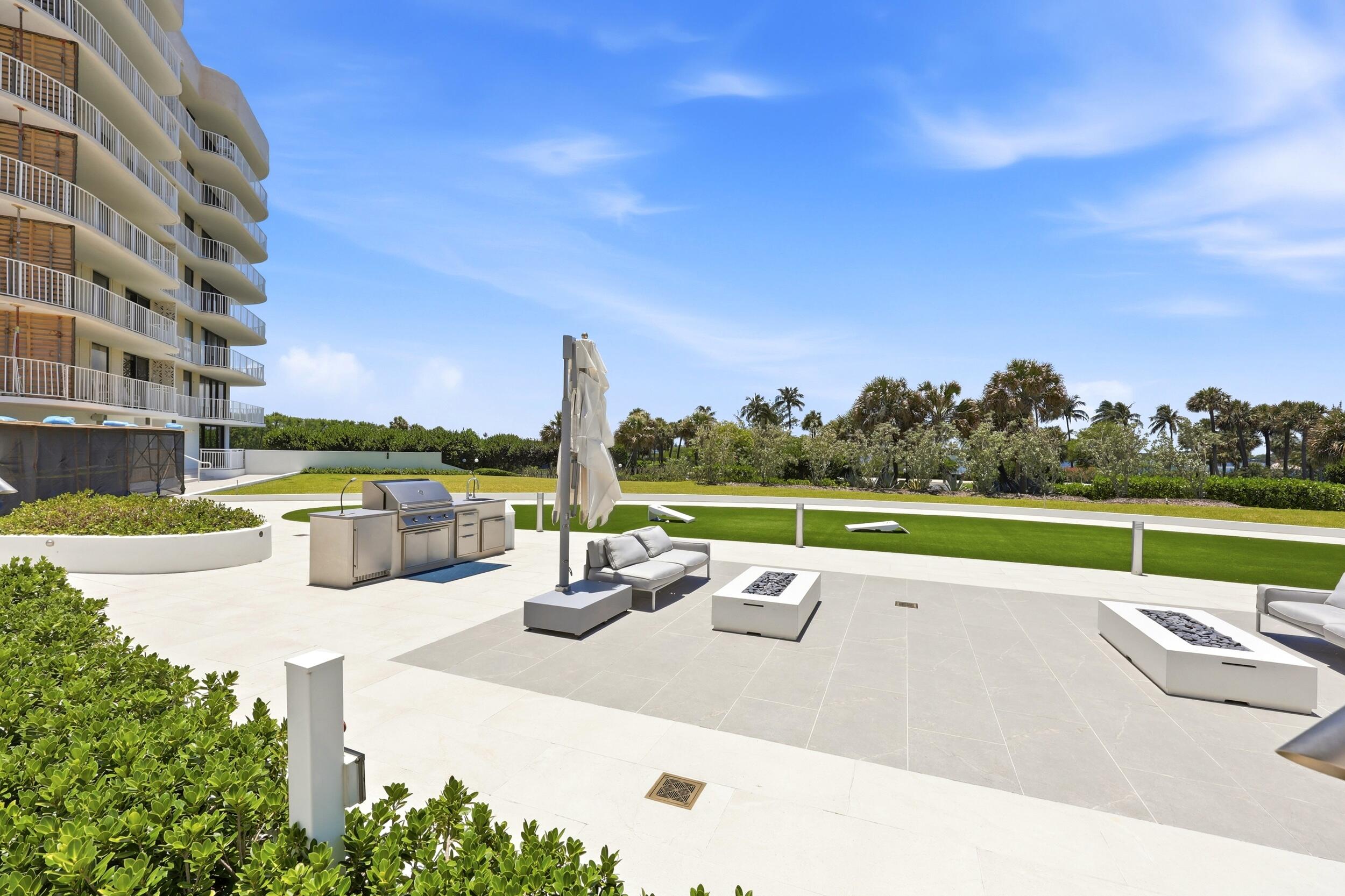 ATRIUMS OF PALM BEACH CONDO - Residential