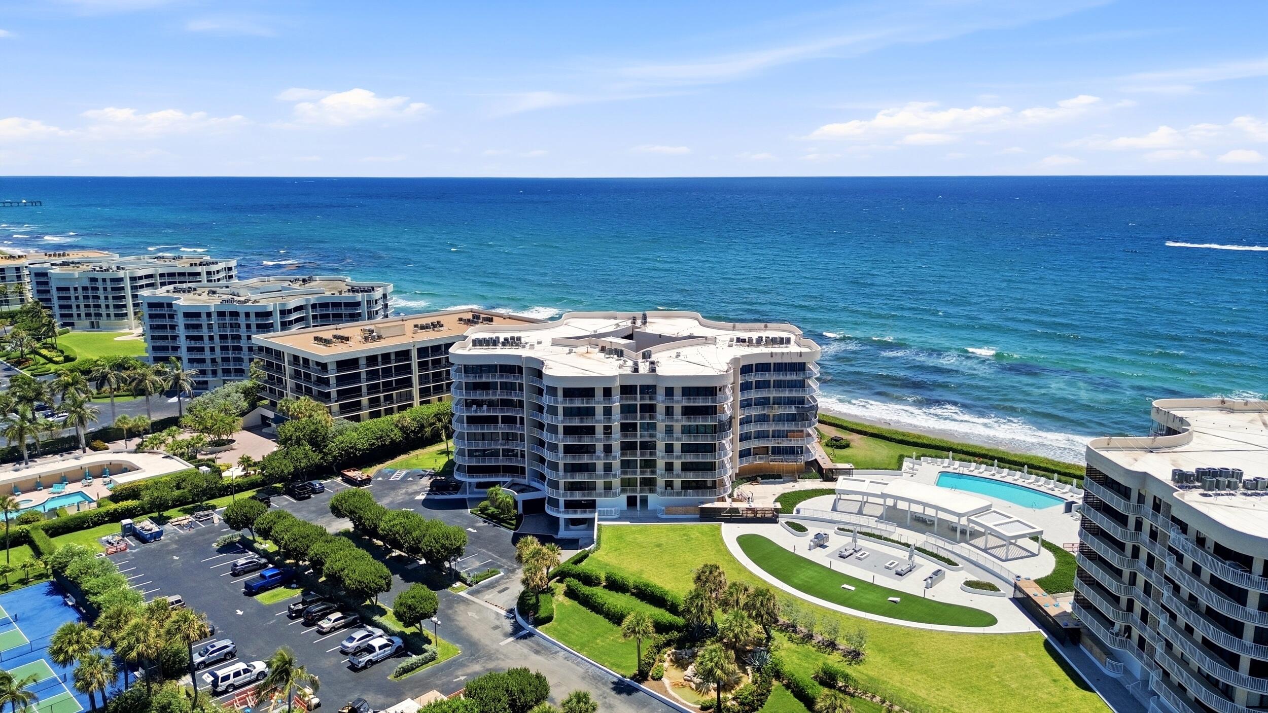 ATRIUMS OF PALM BEACH CONDO - Residential